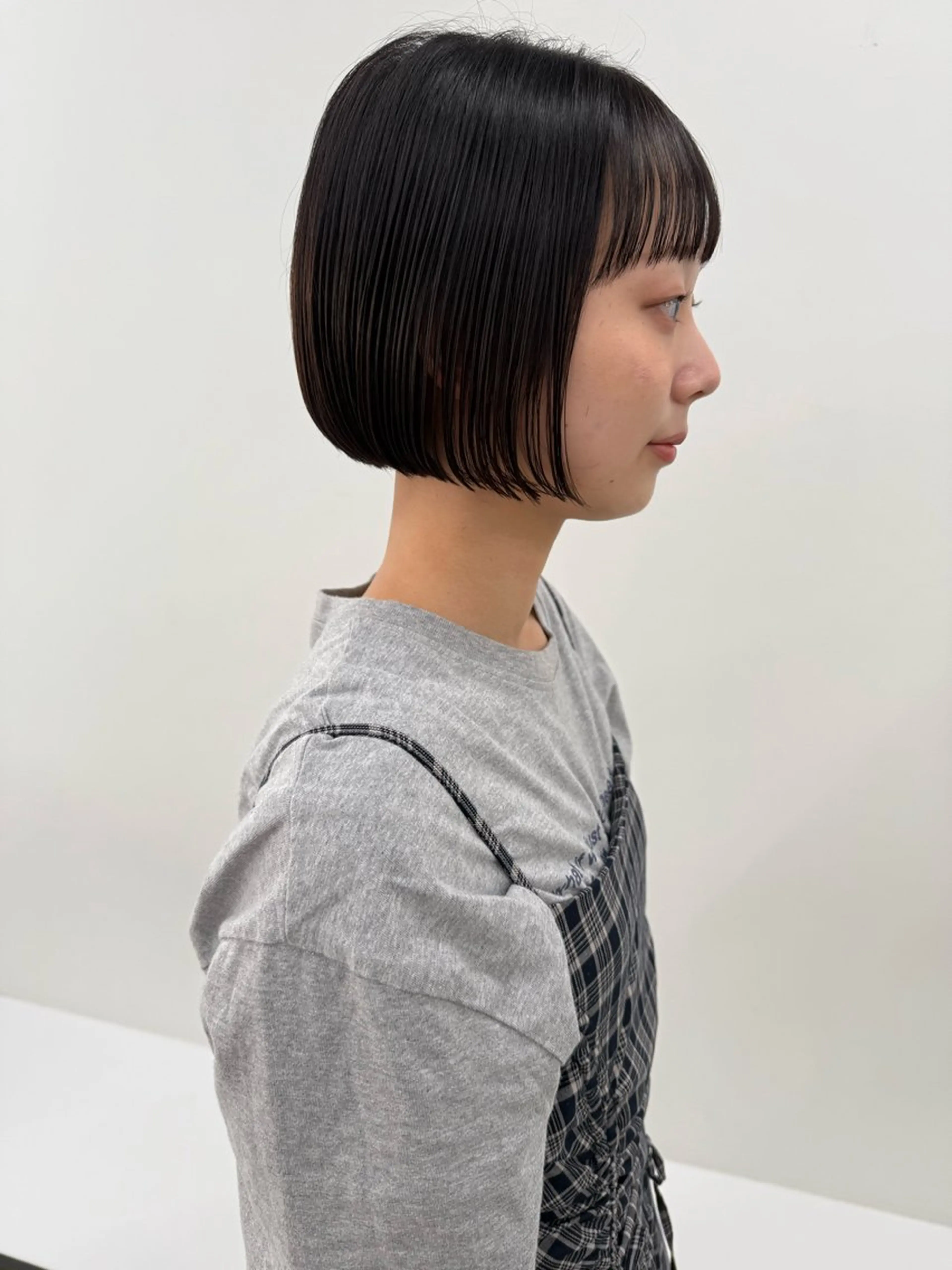 ショート カラー kaN./ボブ /髪質改善ストレートのヘアスタイル