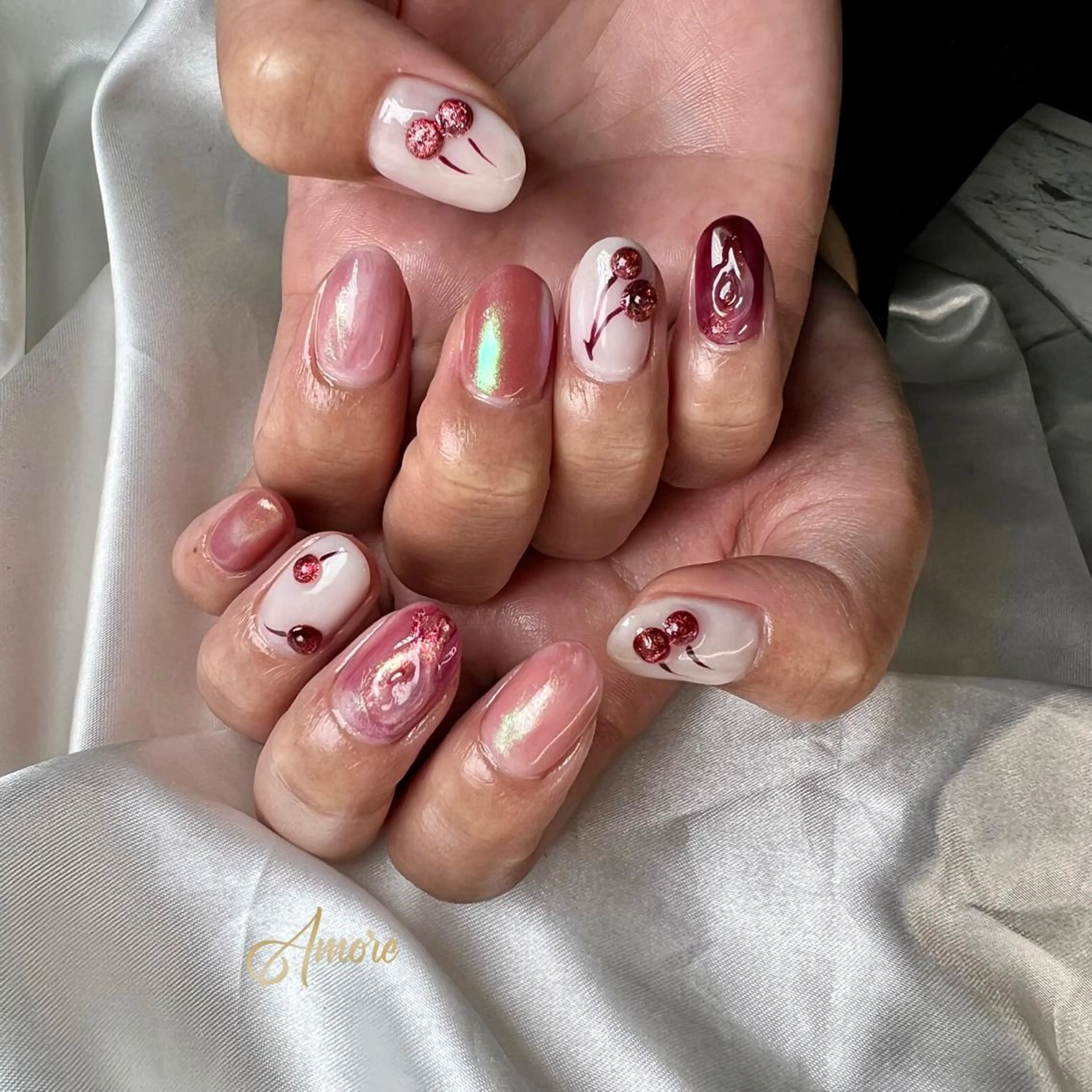 ネイル 氷ネイル・うるうるネイル マグネットネイル ミラーネイル ニュアンスネイル シンプルネイル You kyehwaのネイルデザイン