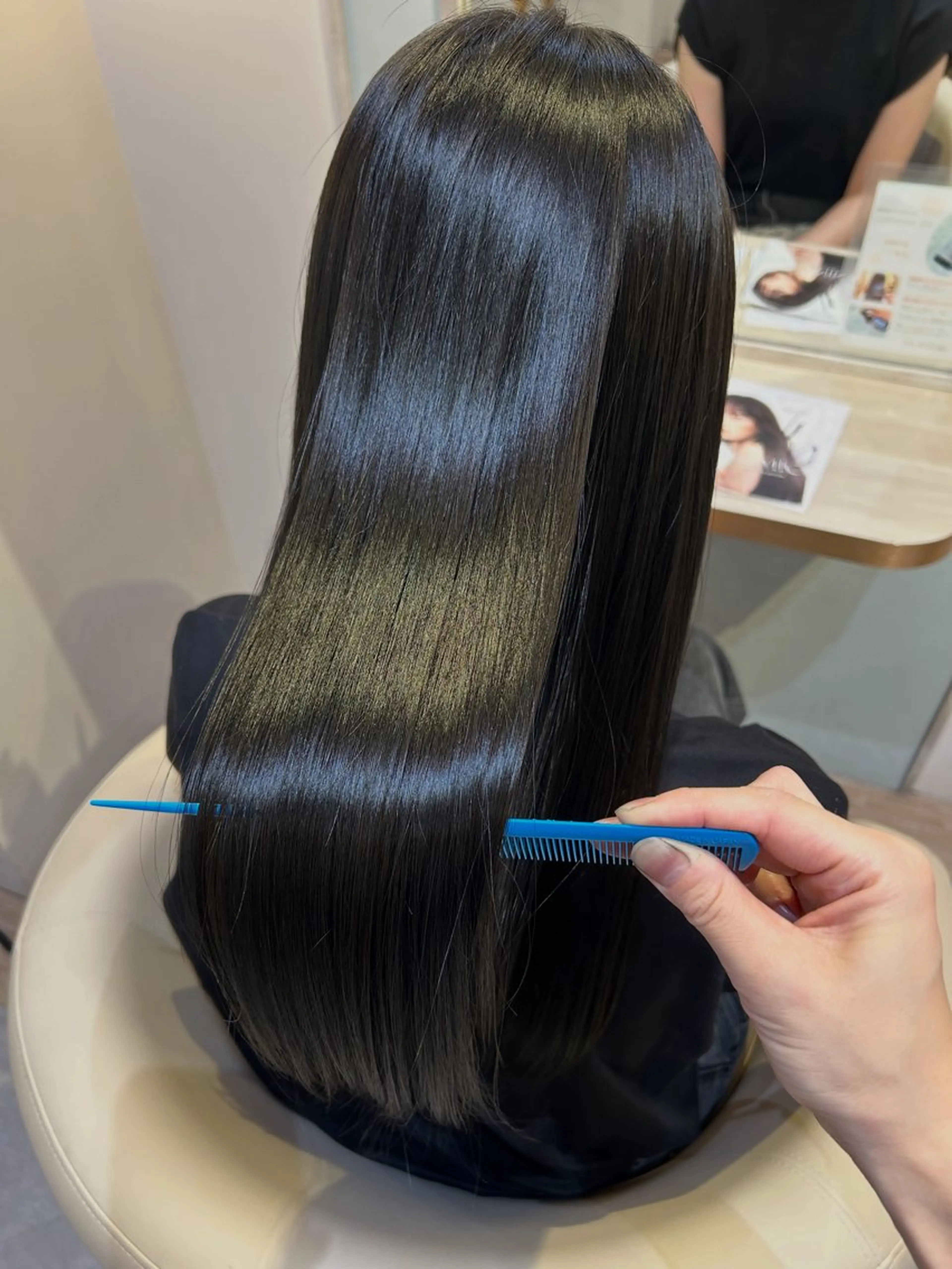 ロング おくざわ ゆりのヘアスタイル