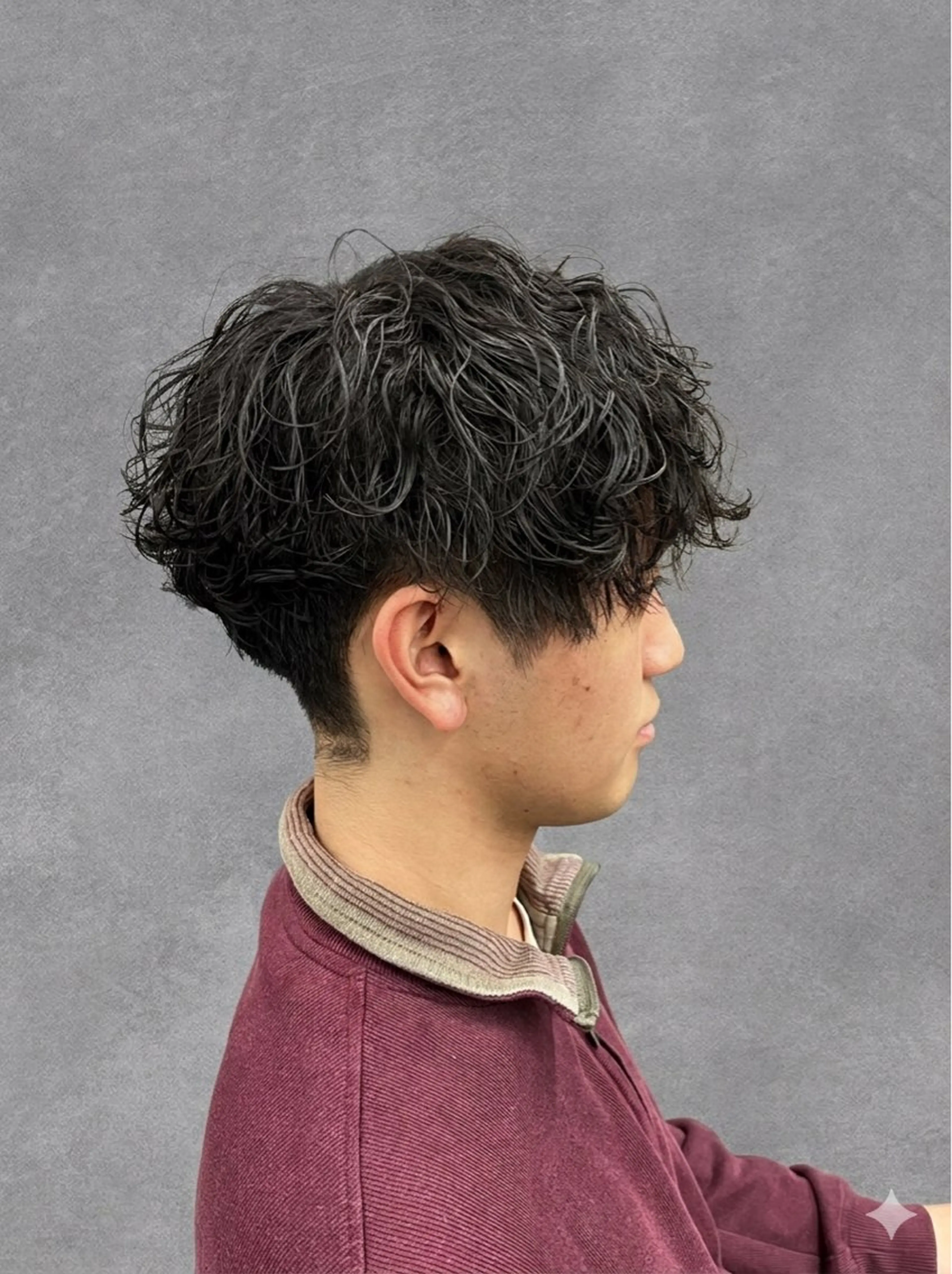 パーマ メンズ 波巻きパーマ カット パーマ トリートメント メンズ/似合わせ/骨 格矯正/真人のヘアスタイル