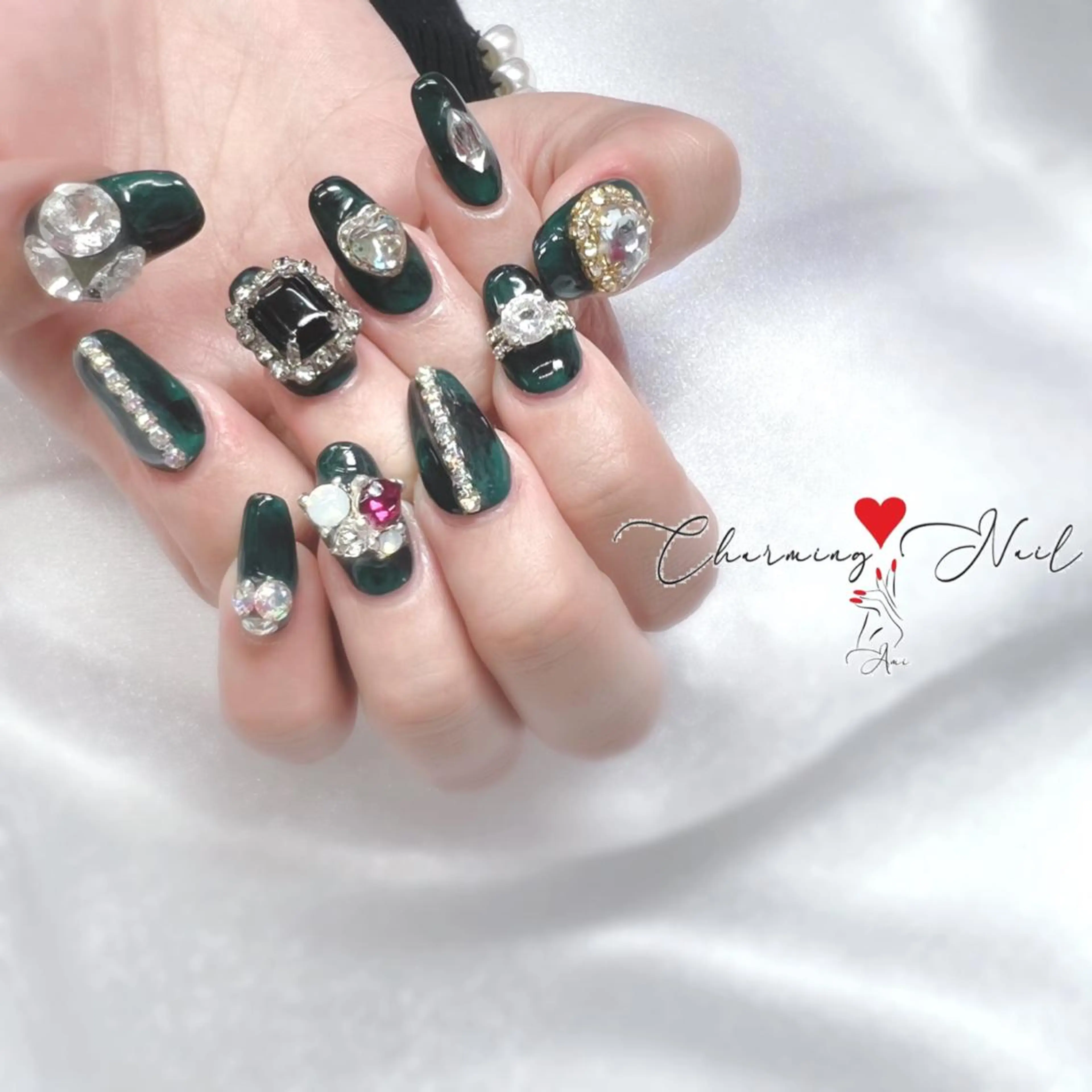 ネイル キラキラネイル 持ち込み スカルプネイル Charming❤️Nail所属・Nailist Amiのその他イメージ