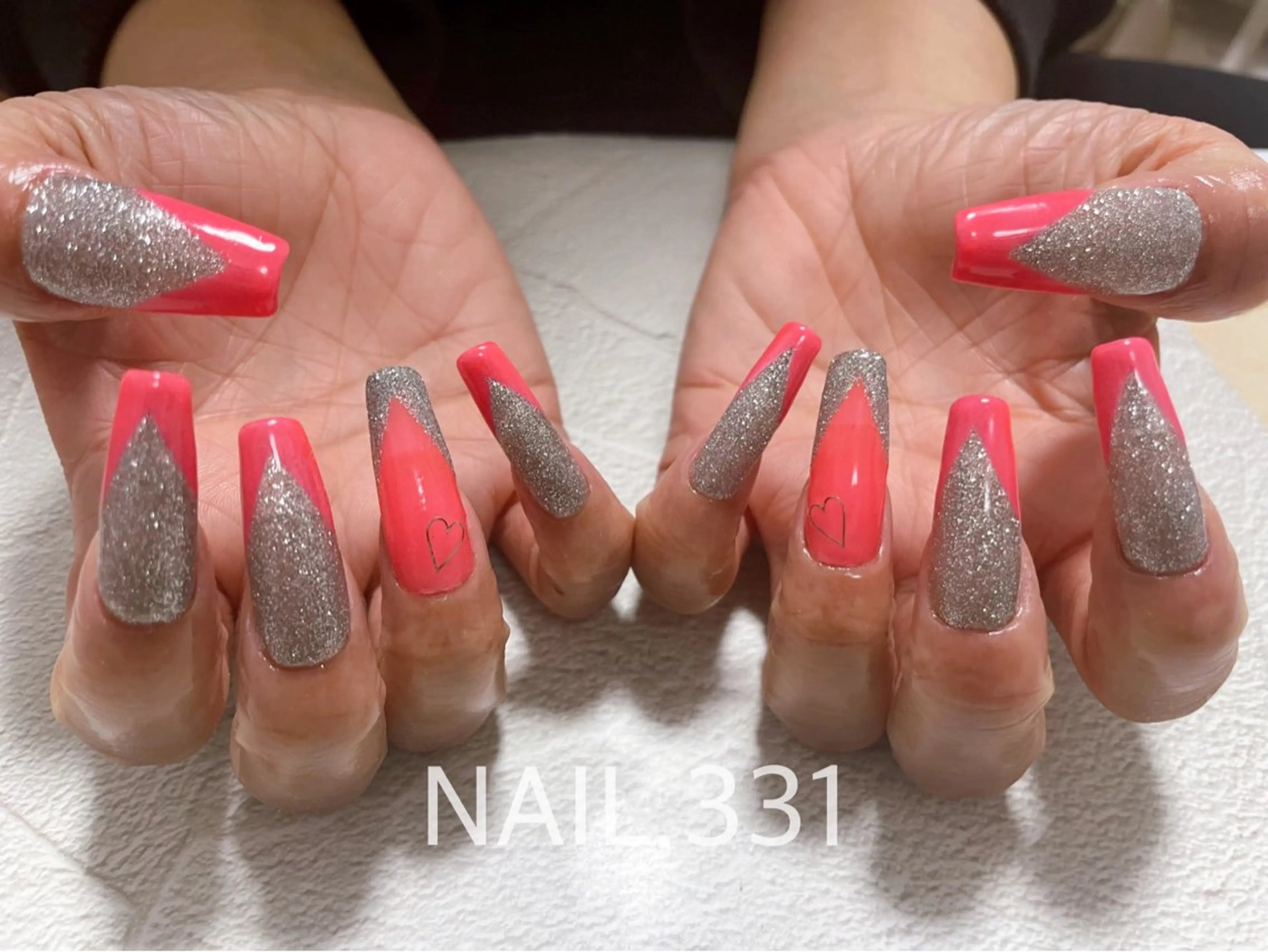 ネイル Nail 331のネイルデザイン
