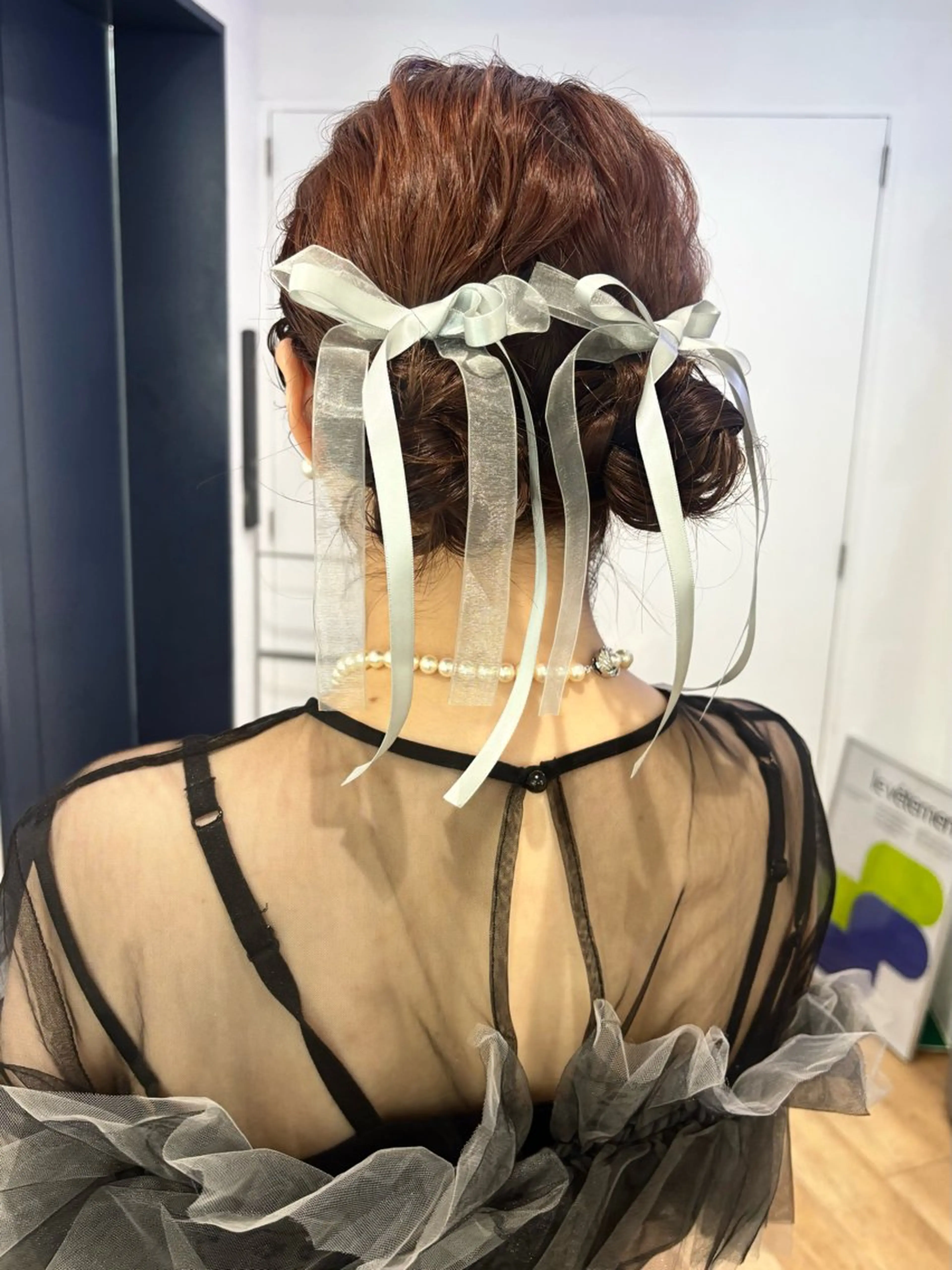 セミロング お団子ヘア ブリーチ透明感カラー 🍀mizuki🍀のヘアスタイル