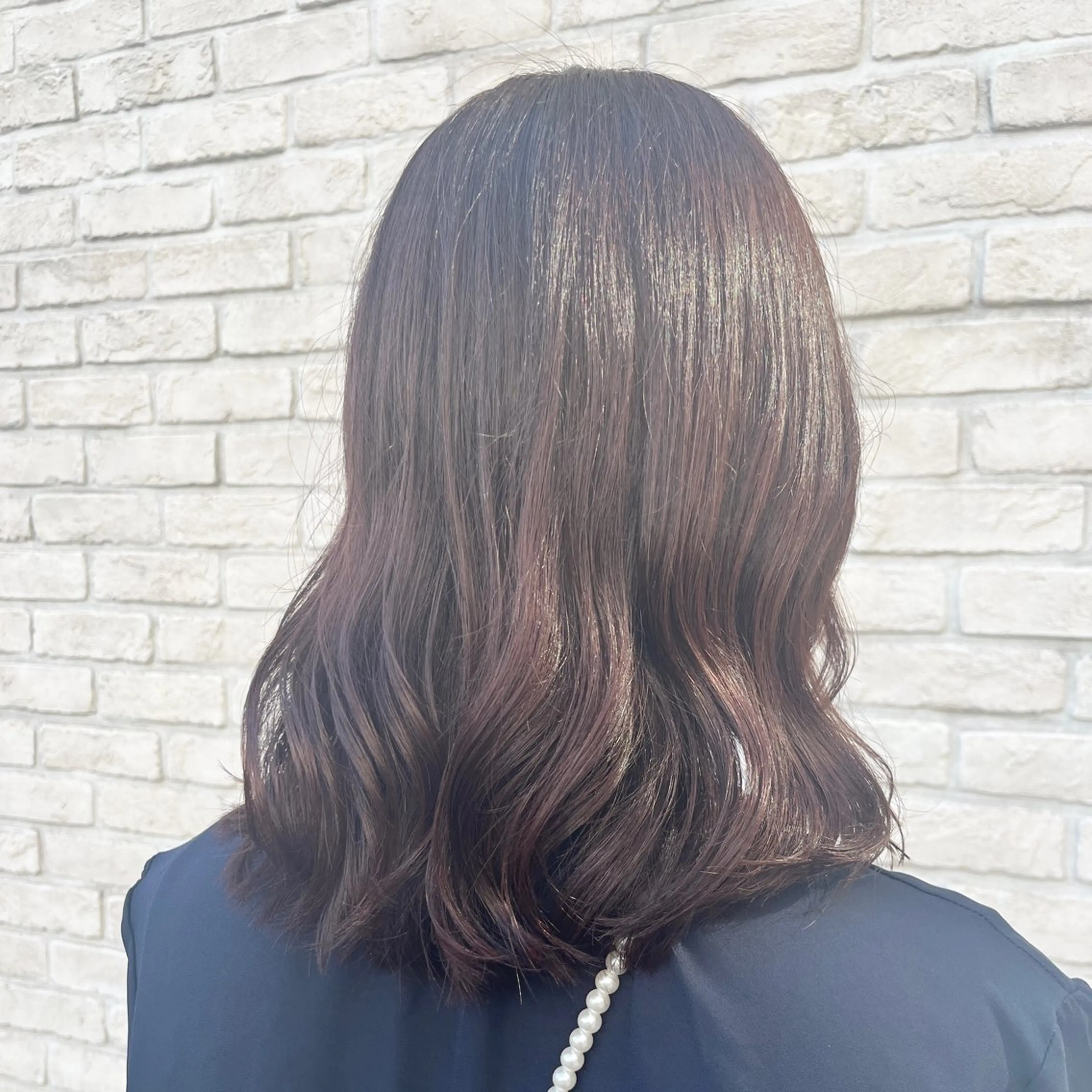 セミロング カラー ベージュカラー ブラウンカラー マロンブラウン ヘアカラー ハイトーンカラー シールエクステのヘアスタイル