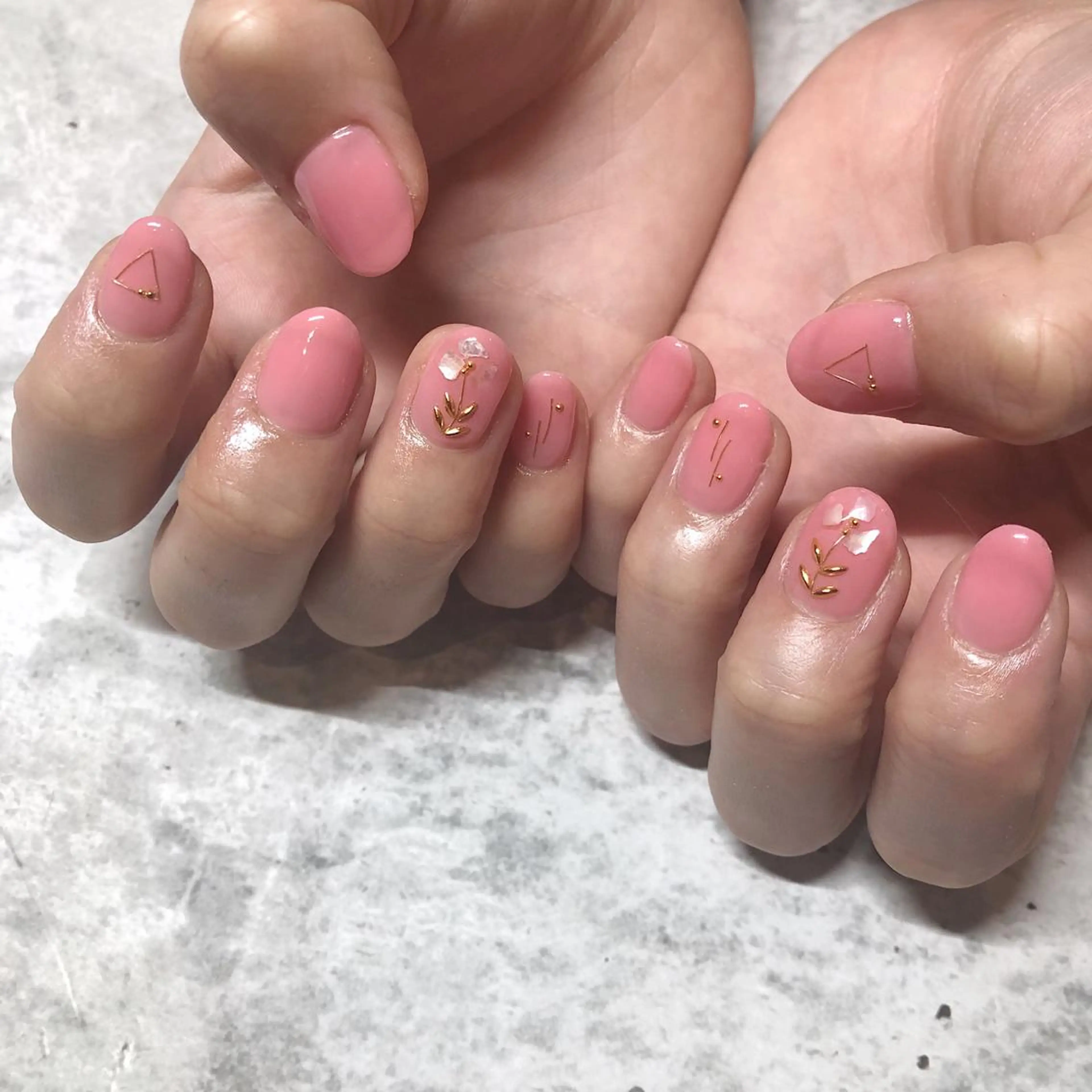 ネイル ハンドネイル 🌞💜 KAORI 🌴のネイルデザイン