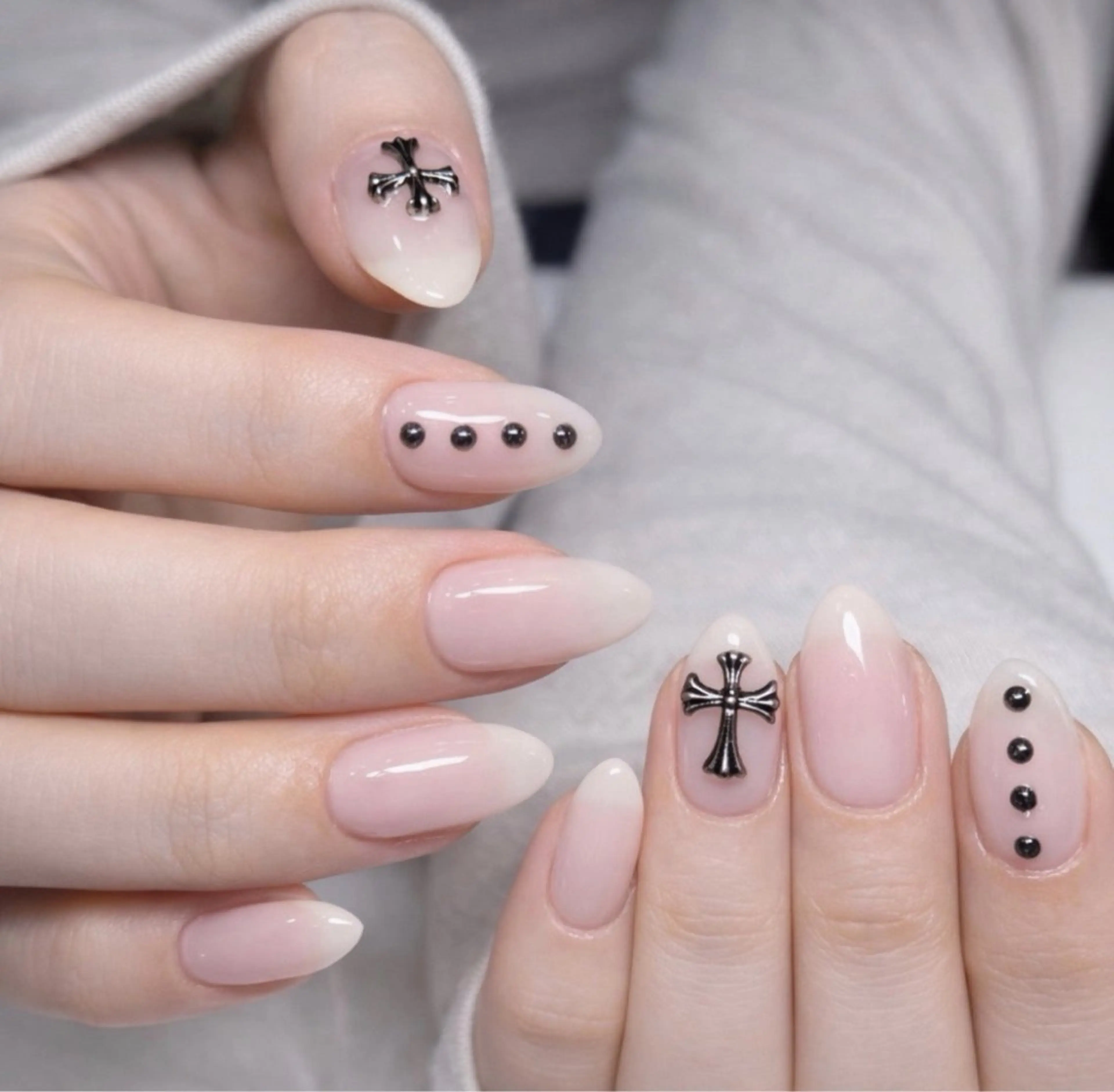 ネイル 長さ出し フレンチネイル 韓国ネイル レース マグネットネイル 高橋 ユキのネイルデザイン