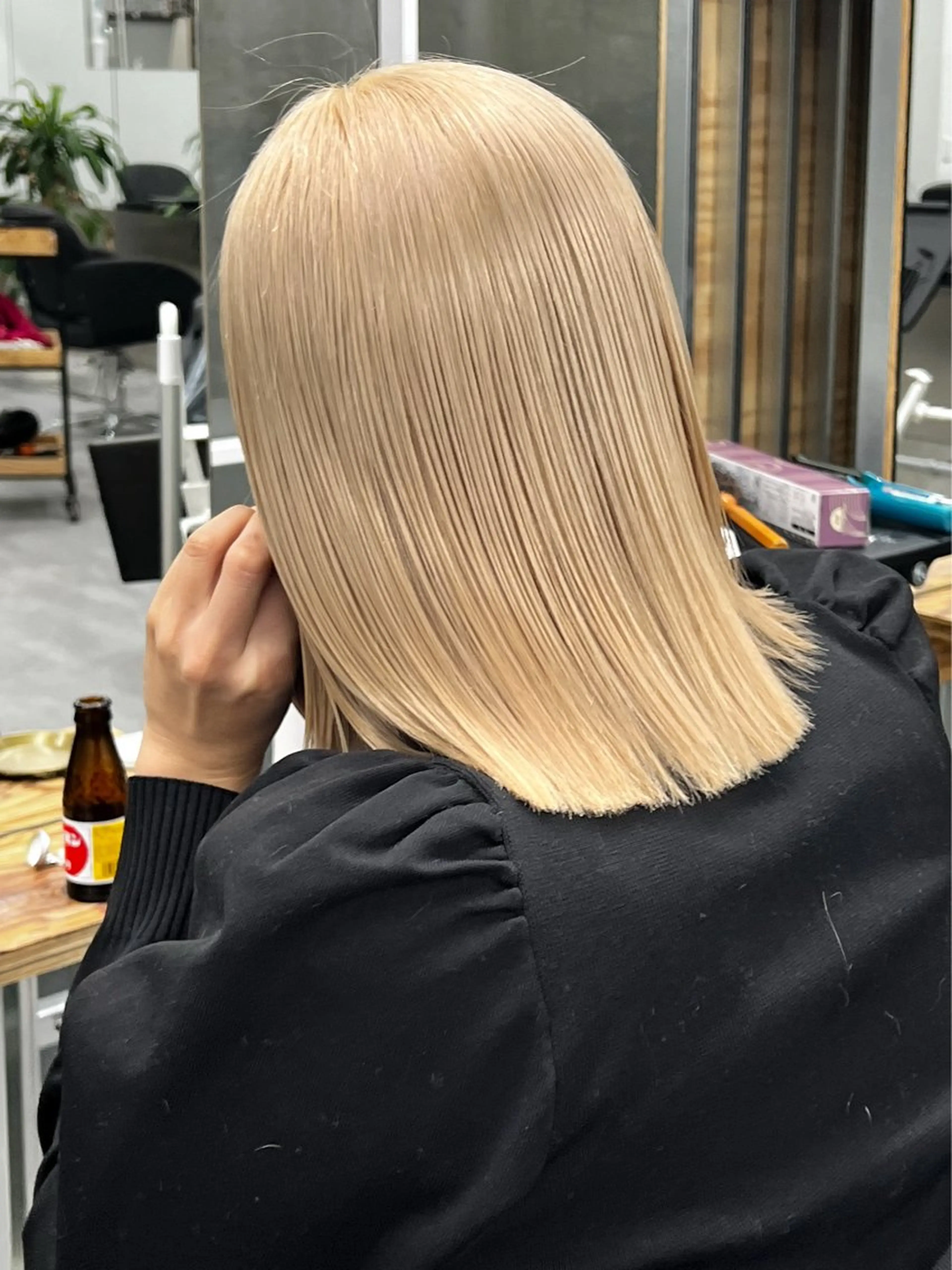 ミディアム カラー ベージュカラー ブロンド ブロンドベージュ ダブルカラー ヘアカラー トリートメント welring hair salonのヘアスタイル