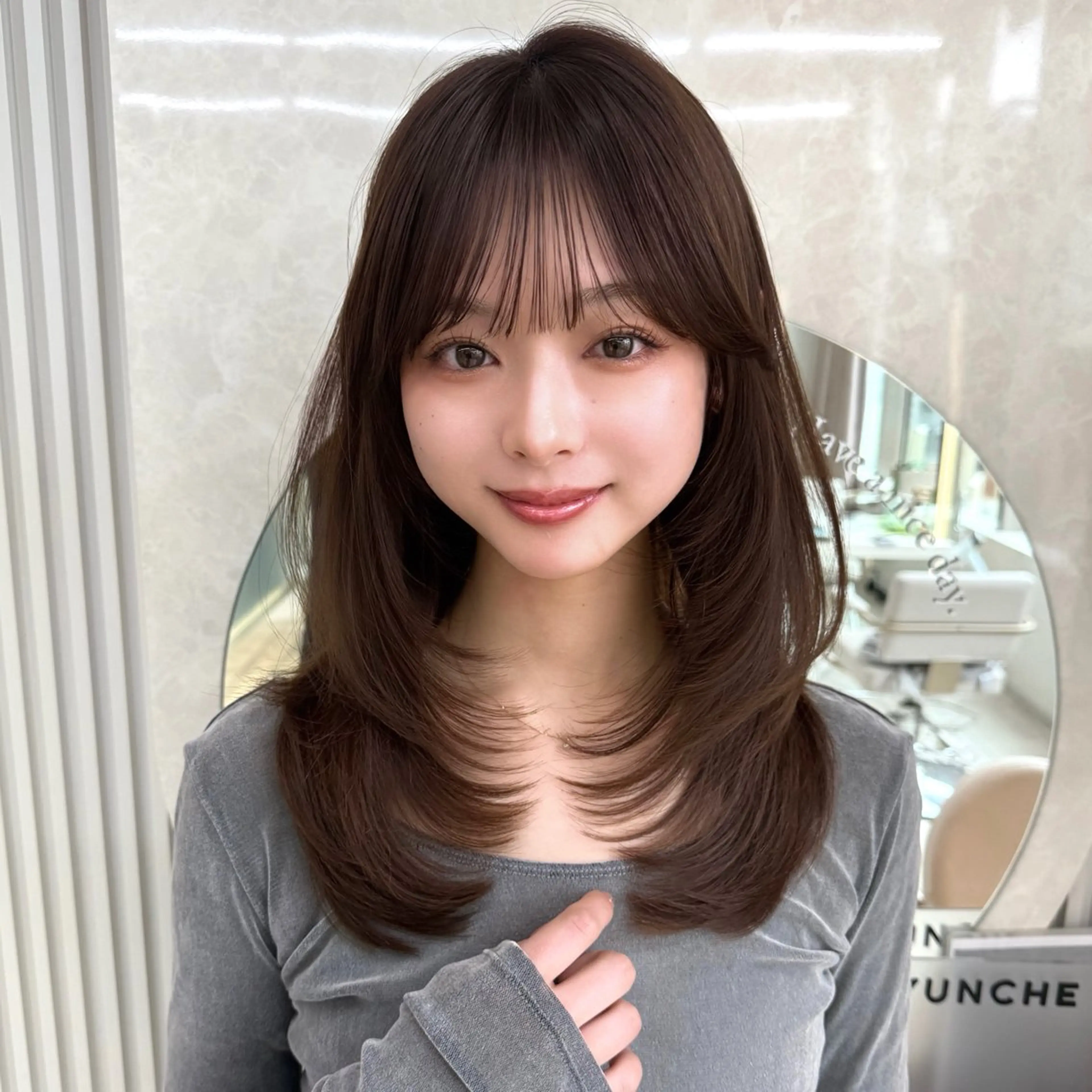 セミロング カット トリートメント 似合わせレイヤー/ 透明感カラーのヘアスタイル