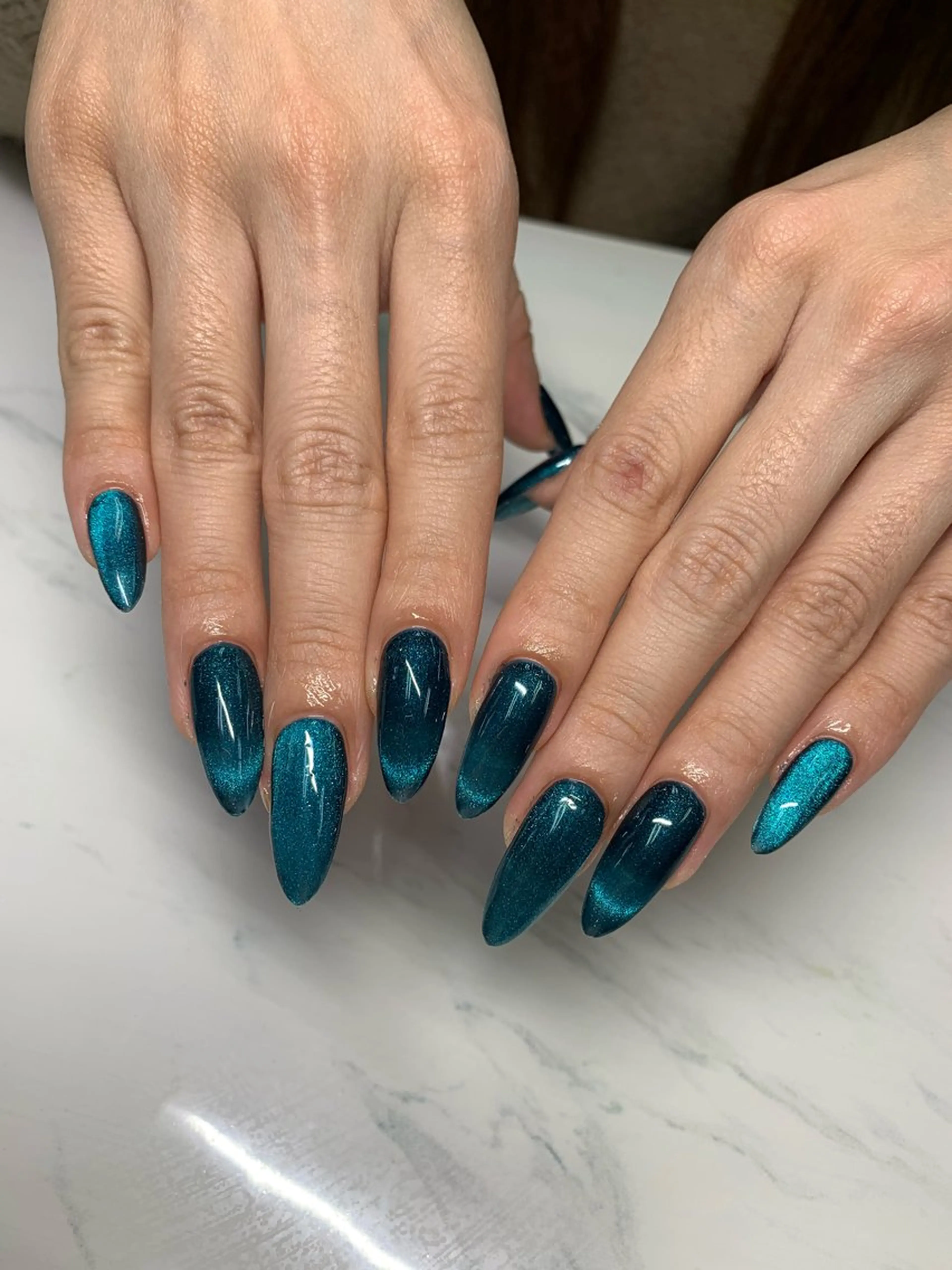 ネイル オーロラネイル 長さ出し フットネイル ジェルネイル キラキラネイル インフィニティ ネイルサロンのネイルデザイン