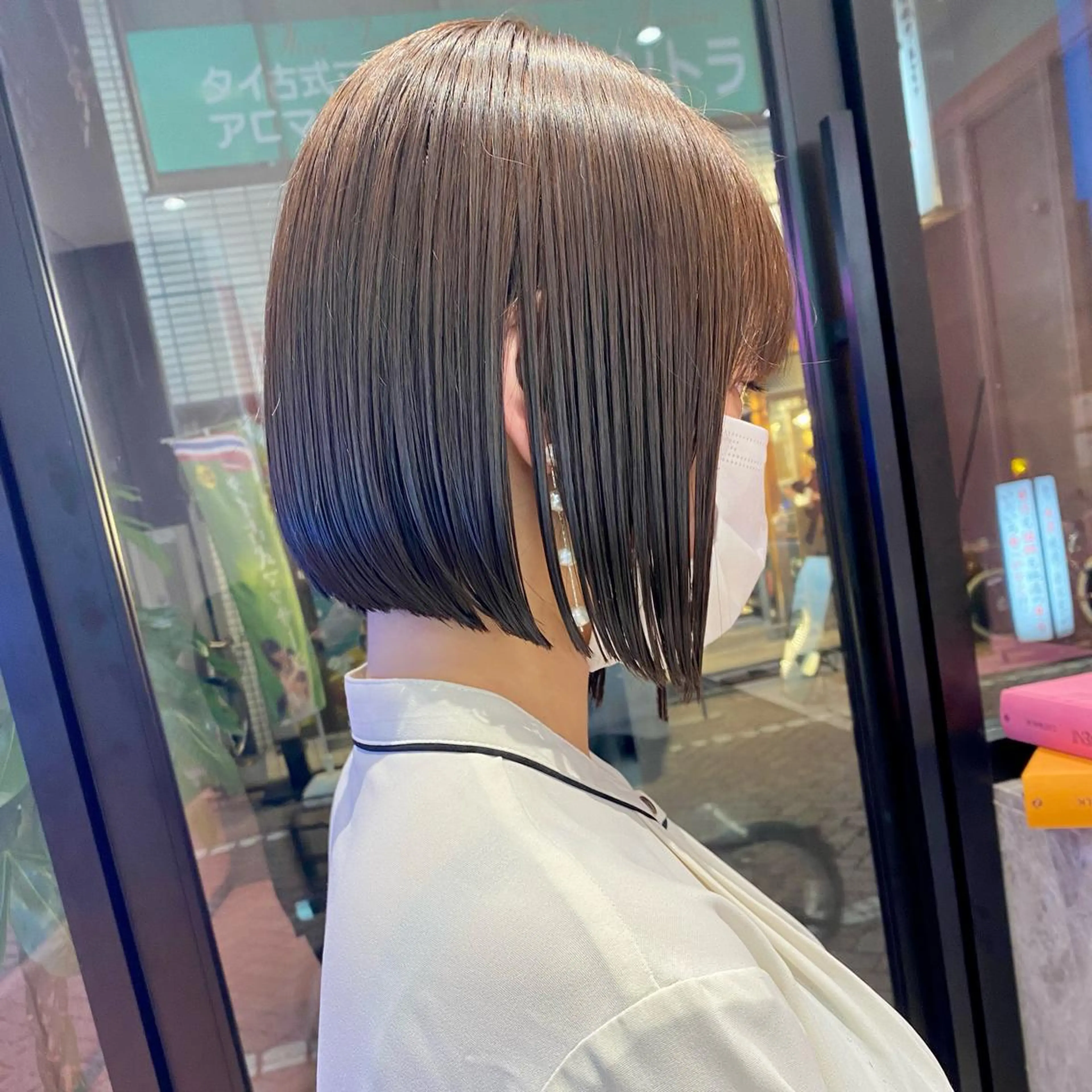 ショート カラー カット ヘアカラー トリートメント 顔周り/ブリーチなし /縮毛矯正🫧伊勢のヘアスタイル