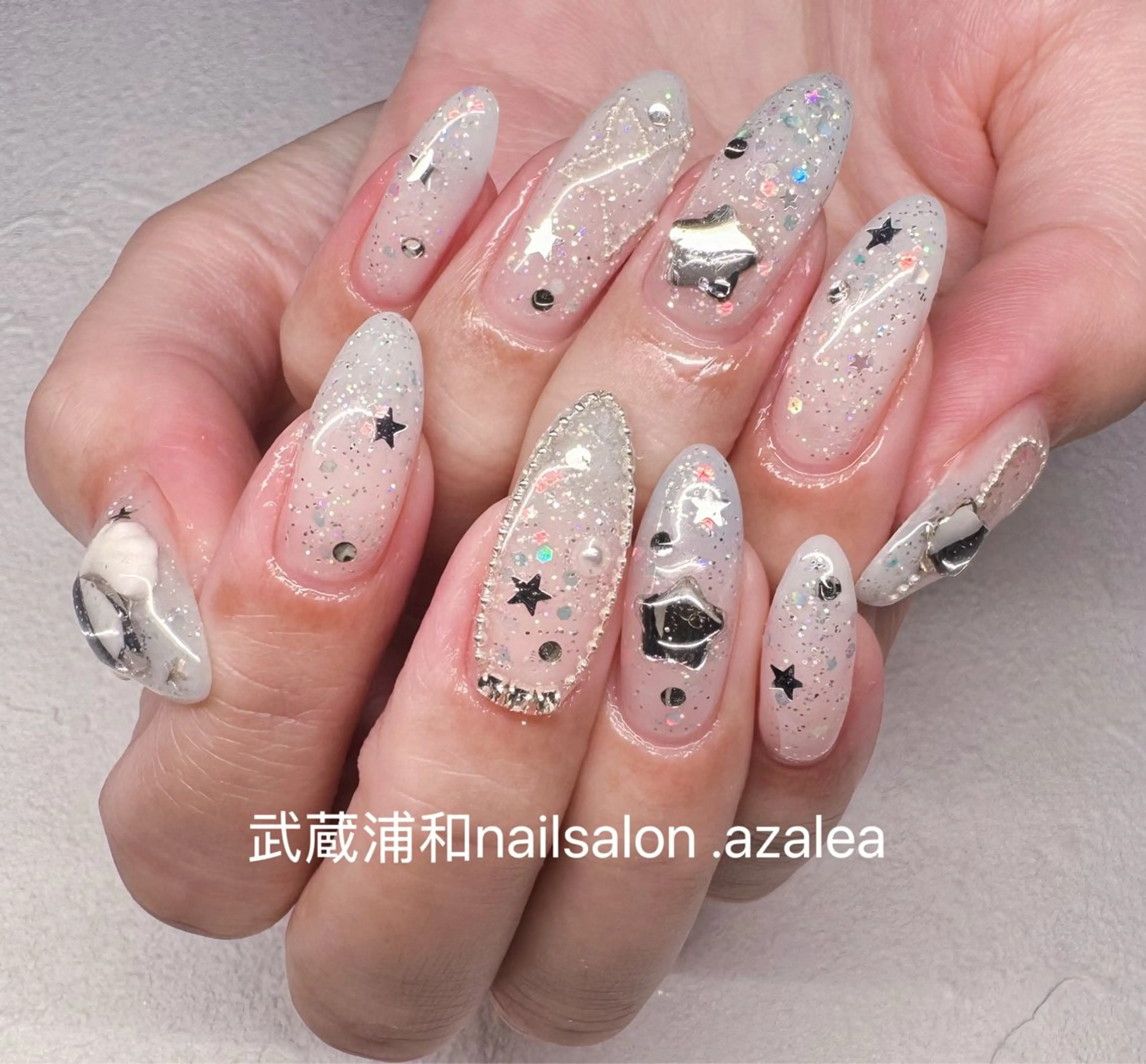 ネイル ハンドネイル R inのネイルデザイン