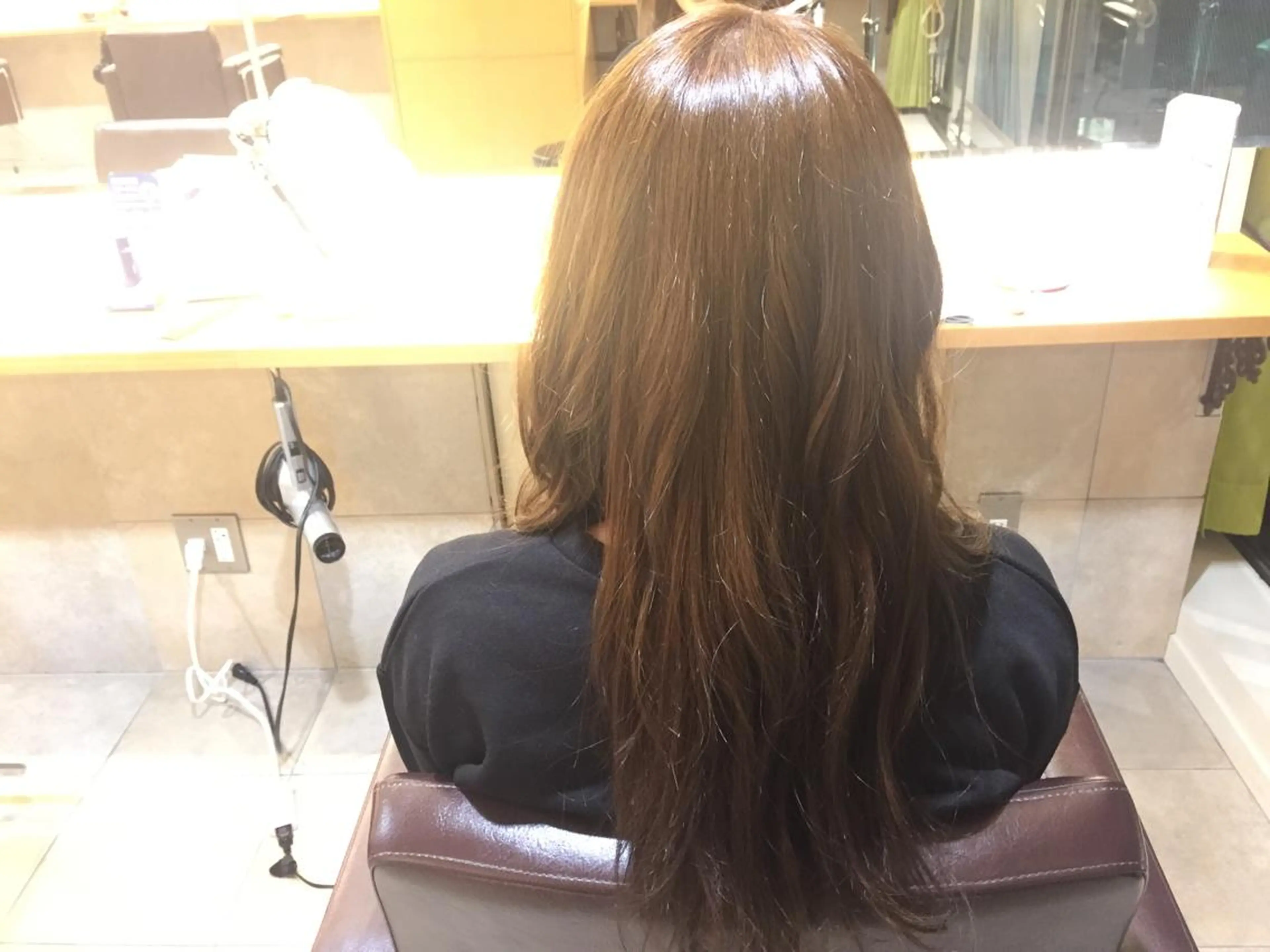 ロング カラー アッシュ 加藤 綾華のヘアスタイル