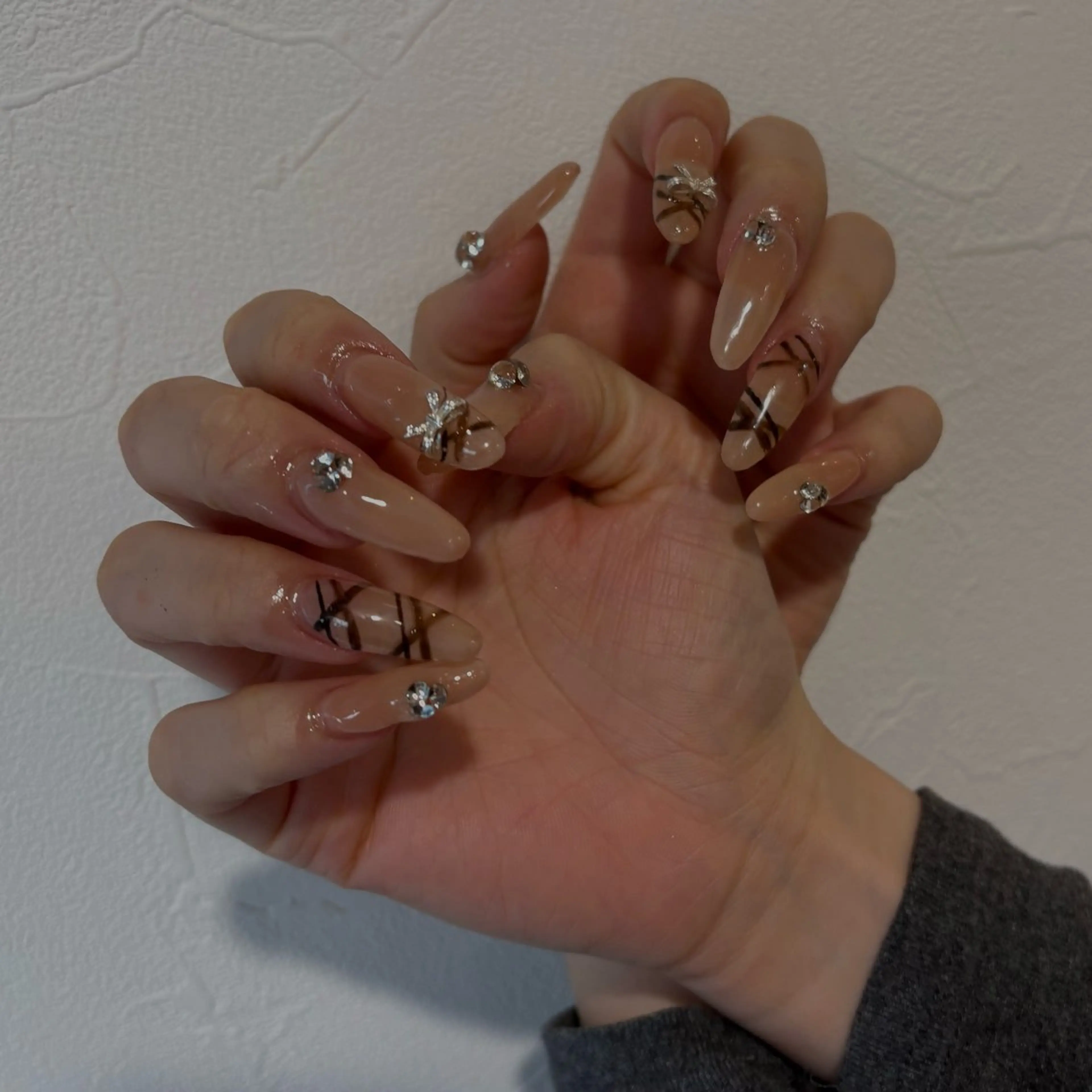 ネイル アートネイル ブラウン 長さ出し 韓国ネイル ニュアンスネイル vante_aimi .パラジェル取扱店のネイルデザイン