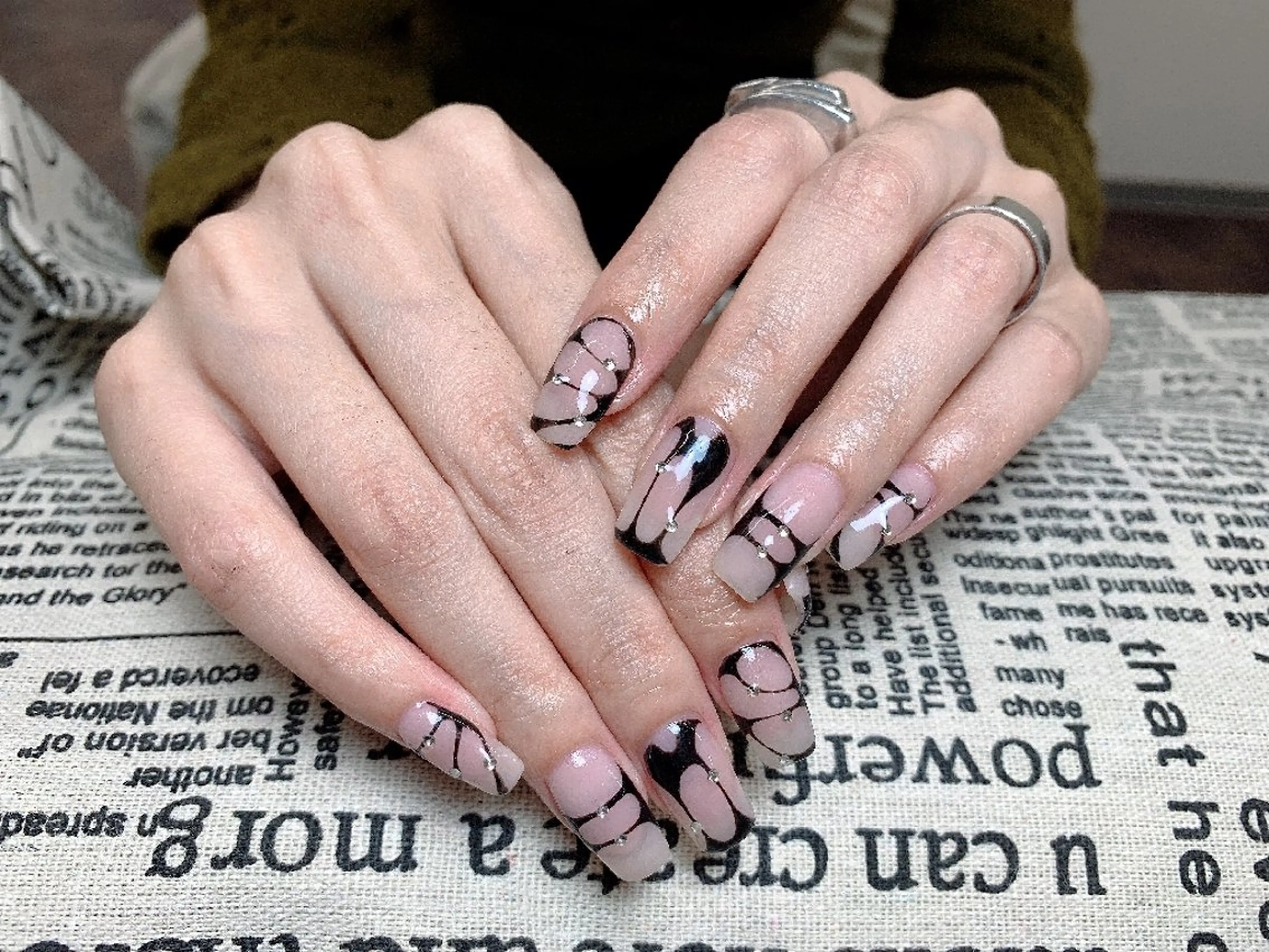 ネイル ENsalon AKIRAのネイルデザイン