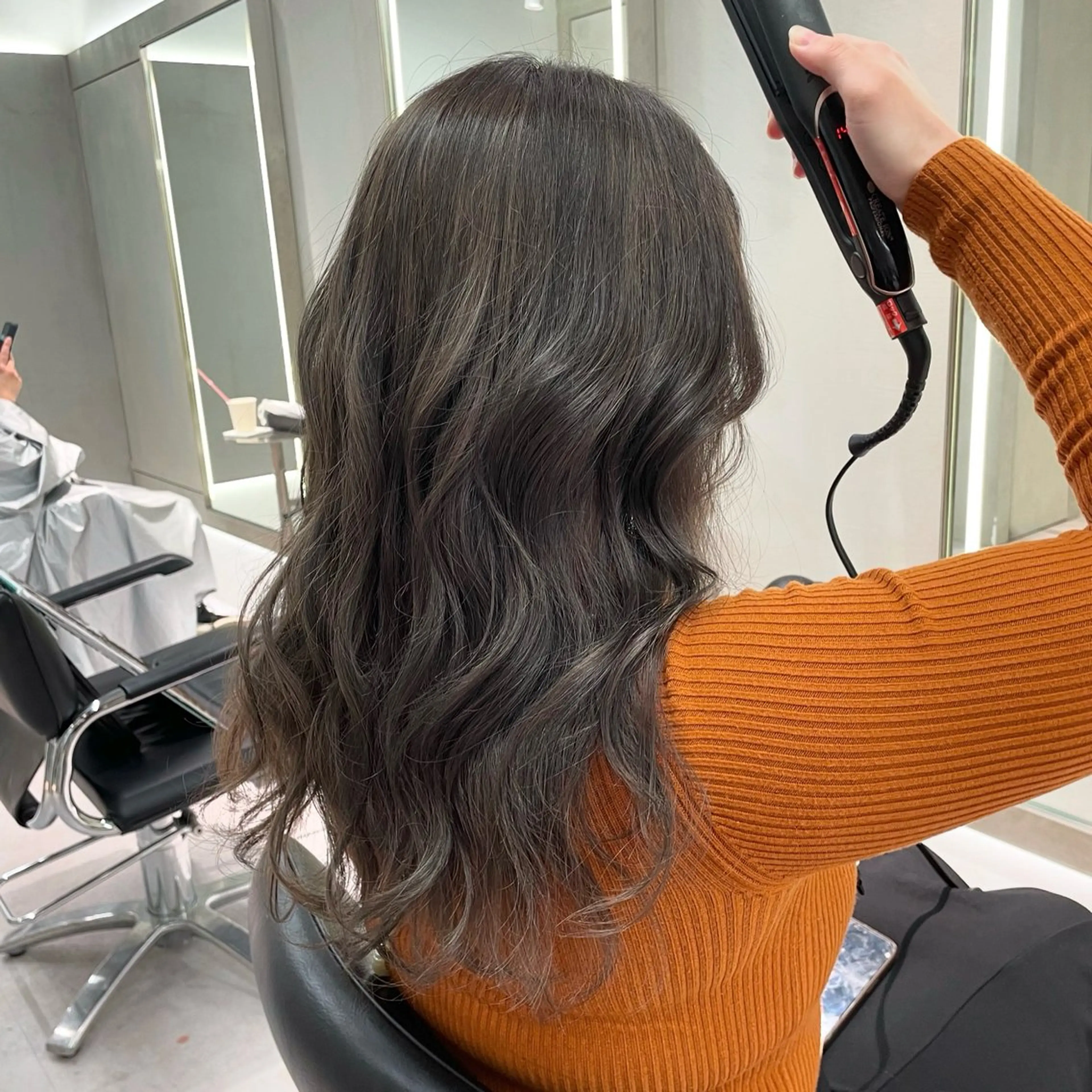 ロング カラー ブリーチ グレージュ 🤍haruna 🤍SUIのヘアスタイル