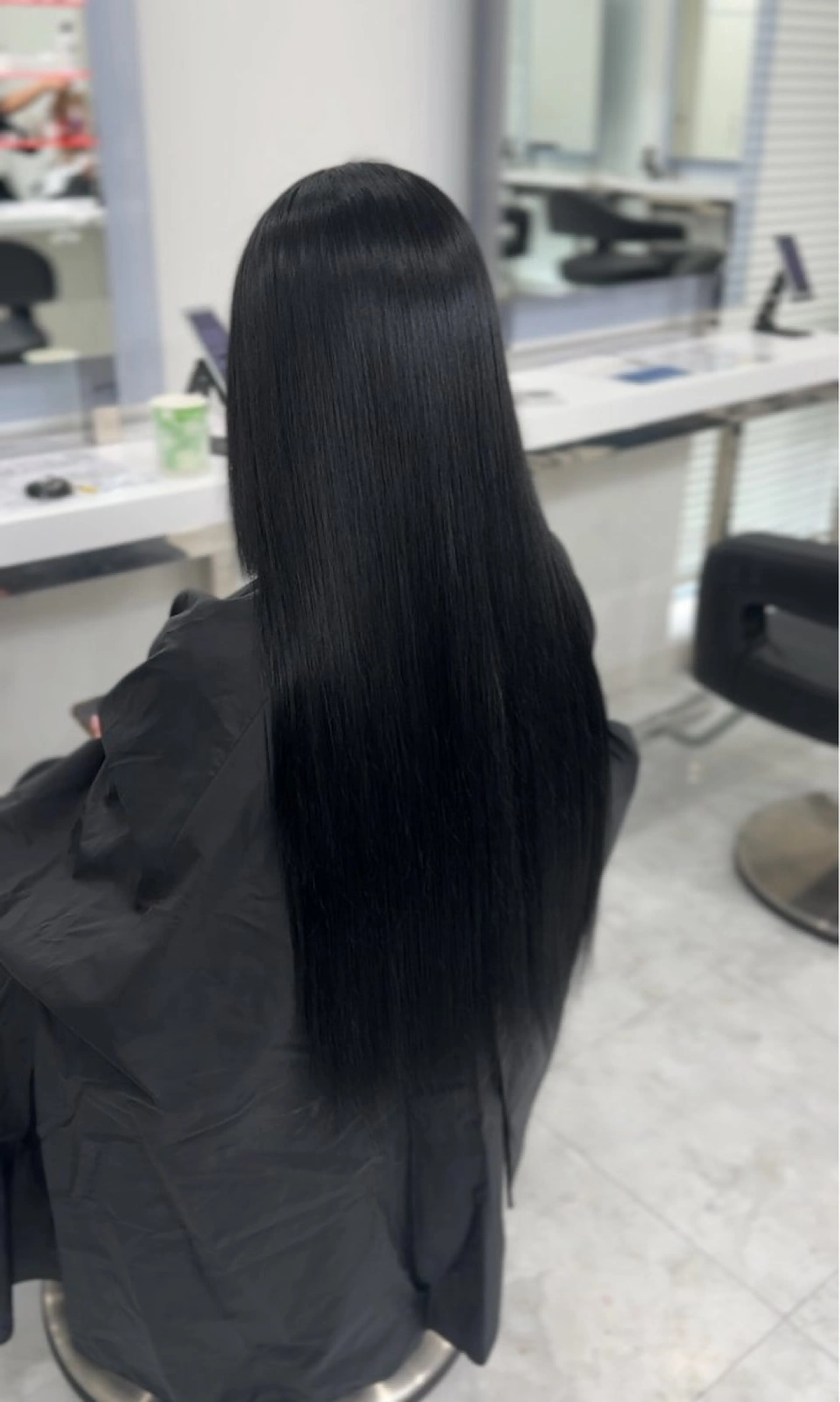 人気No.1セットメニュー《地毛風ストレート＋透け暗髪カラー＋カット✨》の写真