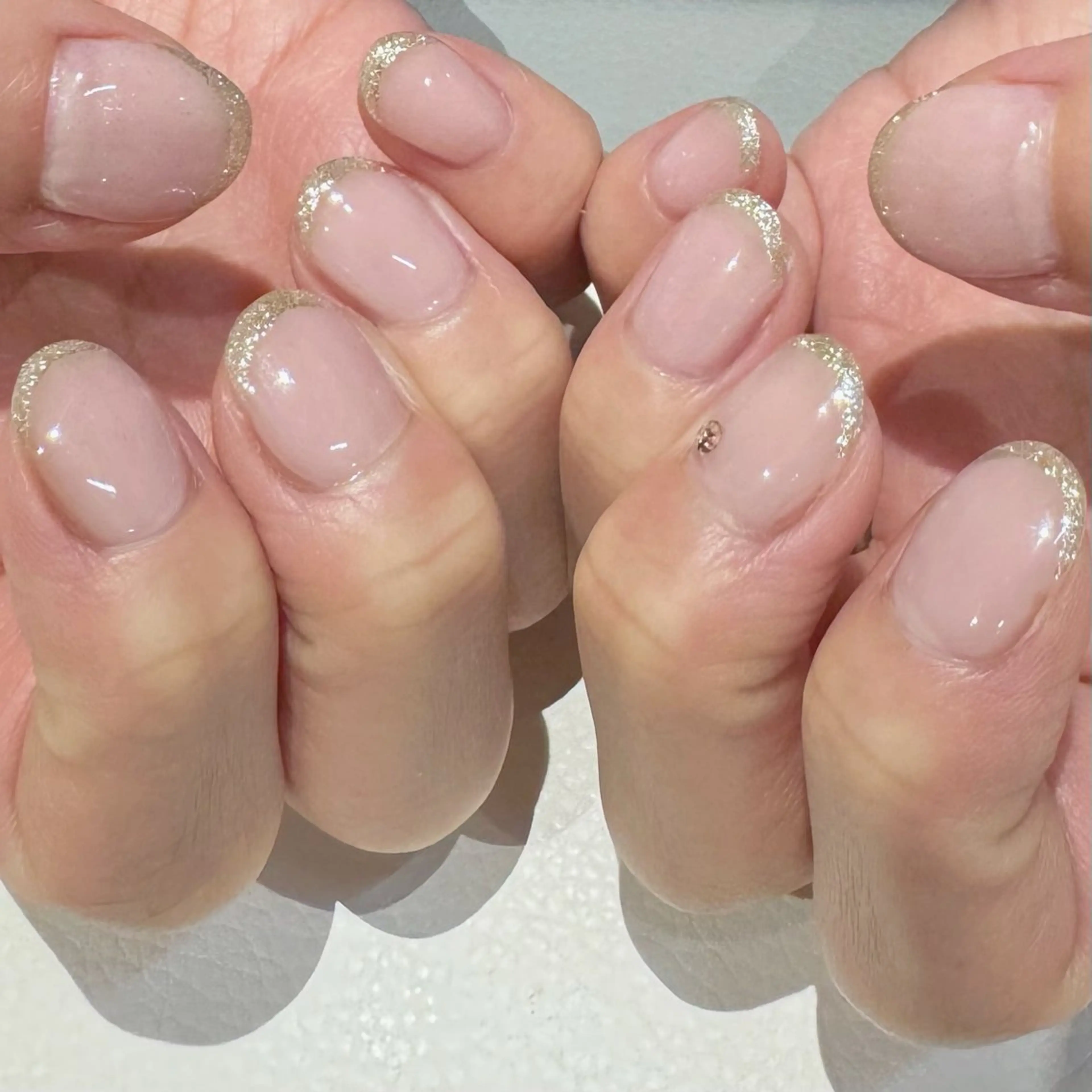 ネイル ラメ(グリッター) ピンク シンプルネイル ハンドネイル ASANA (sakiko)のネイルデザイン