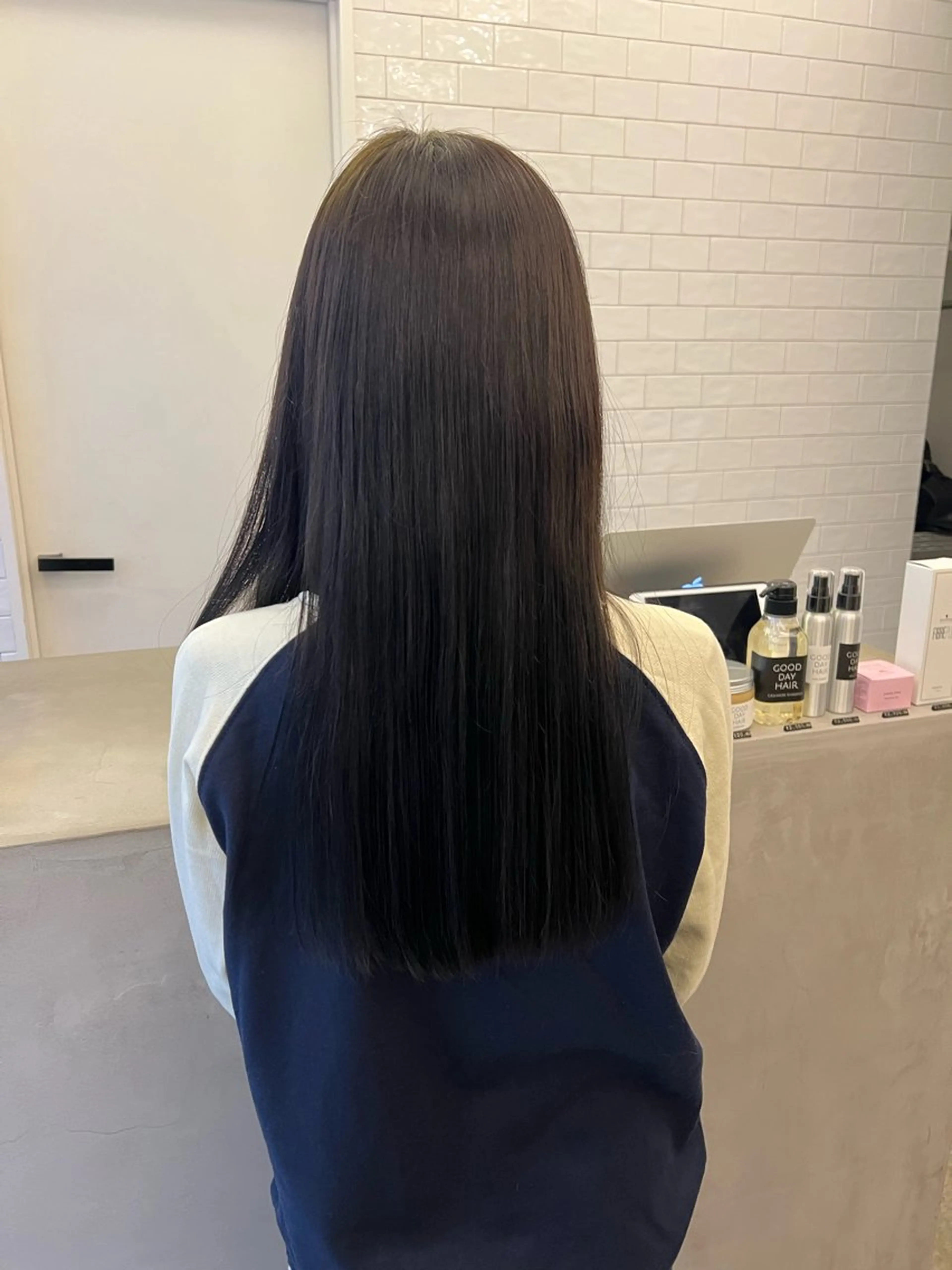 セミロング 髙橋 かなこのヘアスタイル