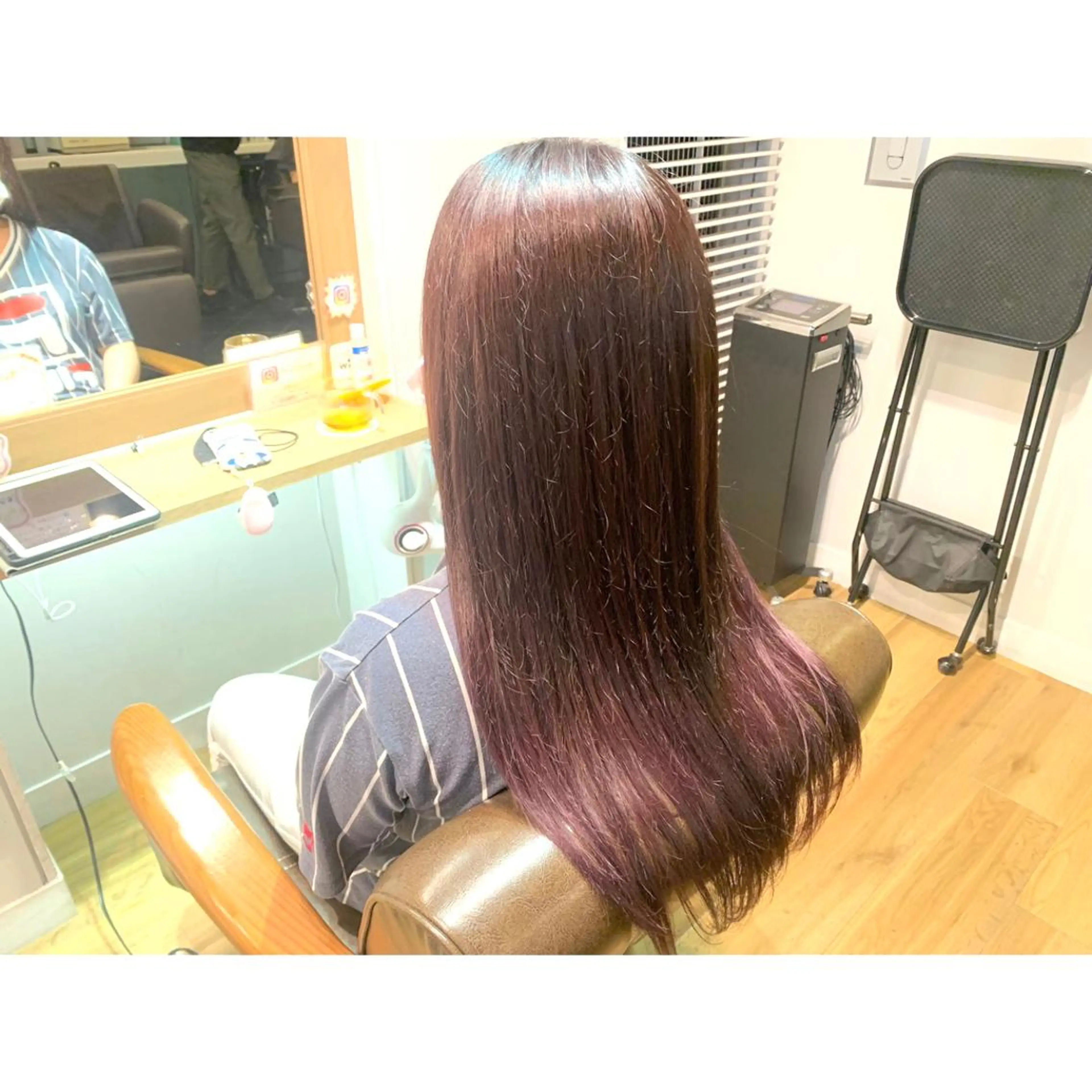 ロング カラー ブリーチ パープルカラー ヘアカラー トリートメント ツキダテ ユイのヘアスタイル
