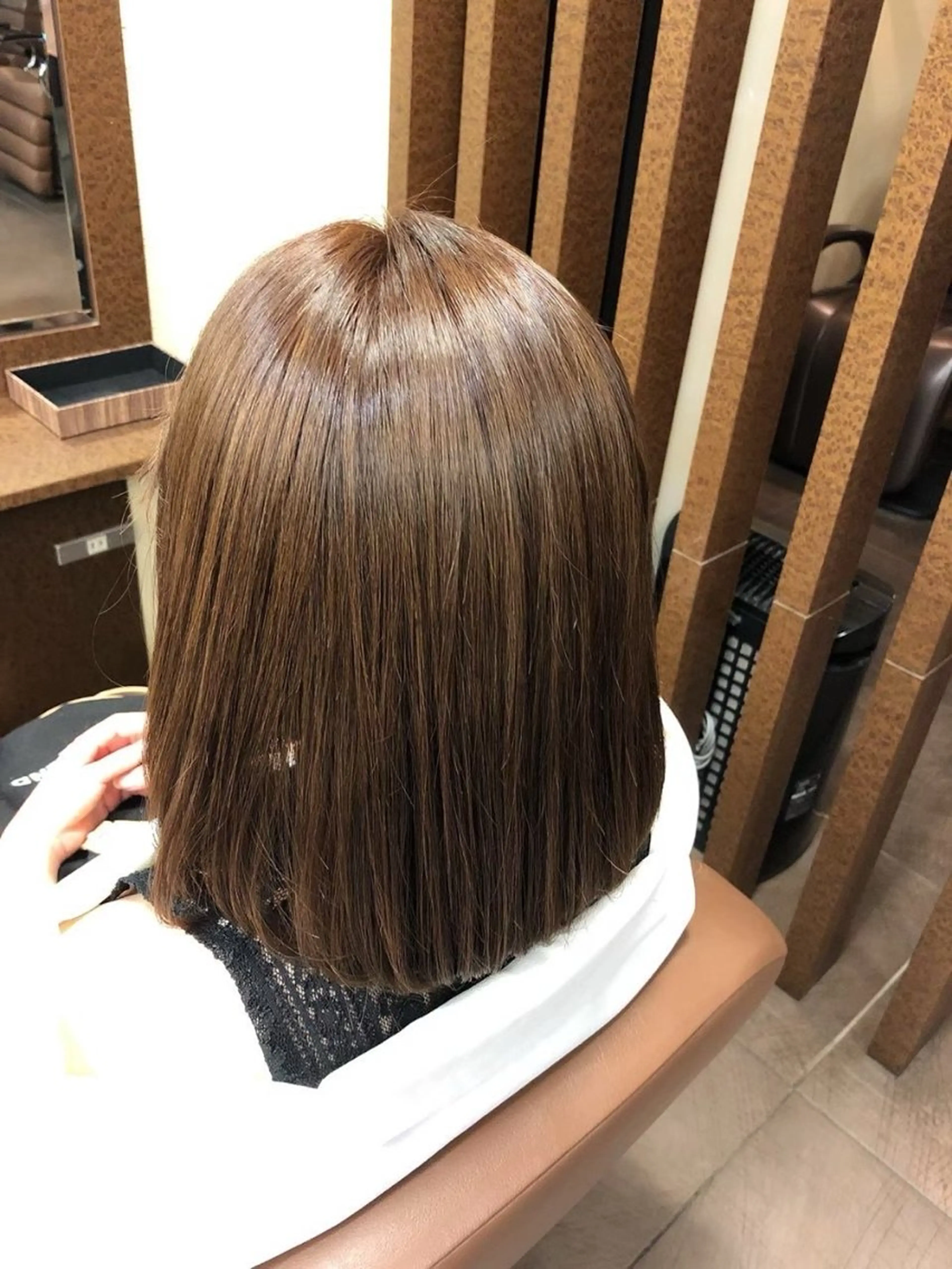 セミロング カラー 岩永 知衣のマツエク・マツパデザイン