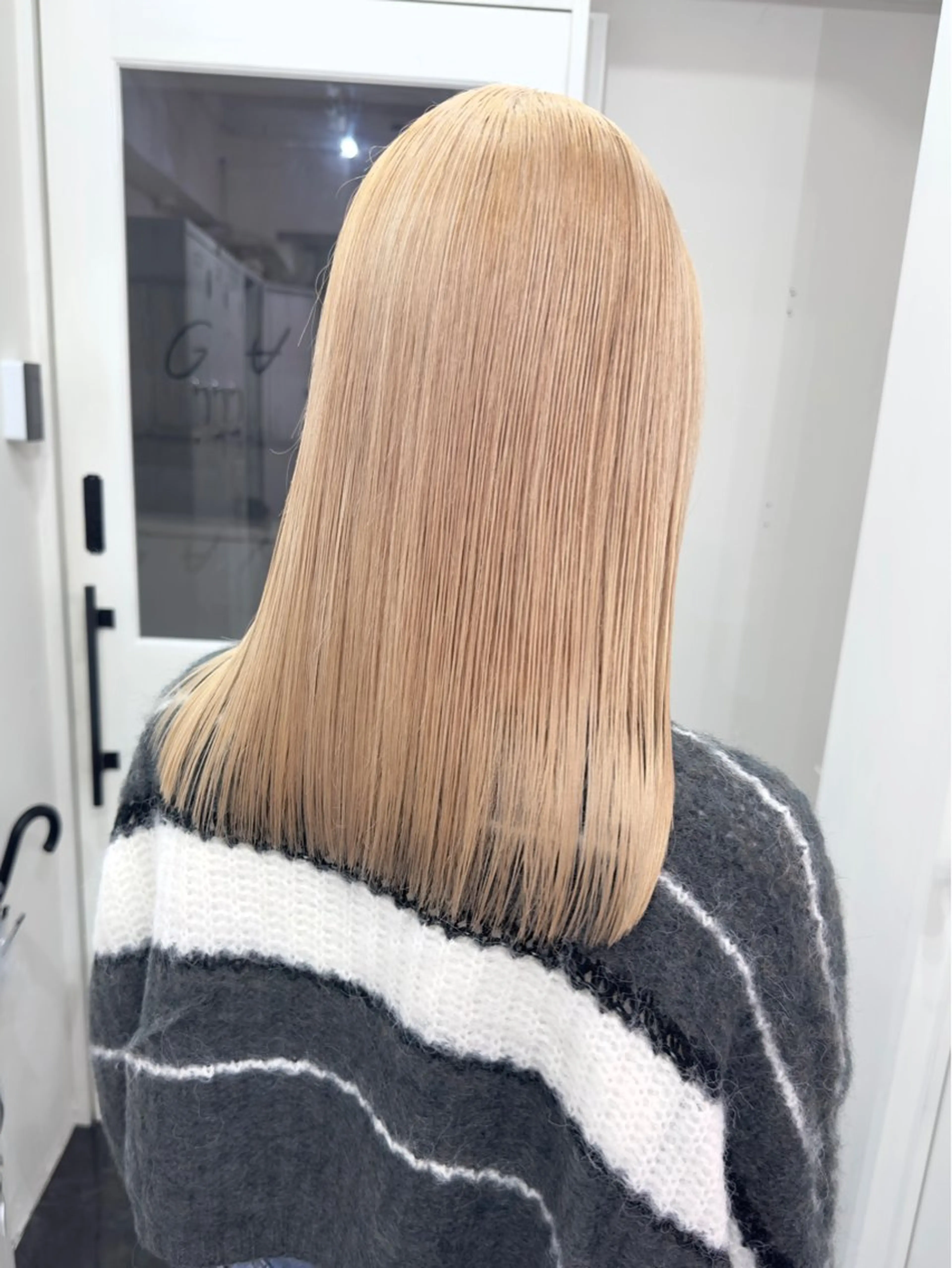 ⭐️ミニモ学割⭐️似合わせカット+ダブルカラー+2stepトリートメント【ブリーチ1回込】(ケアブリーチ+3300円)の写真