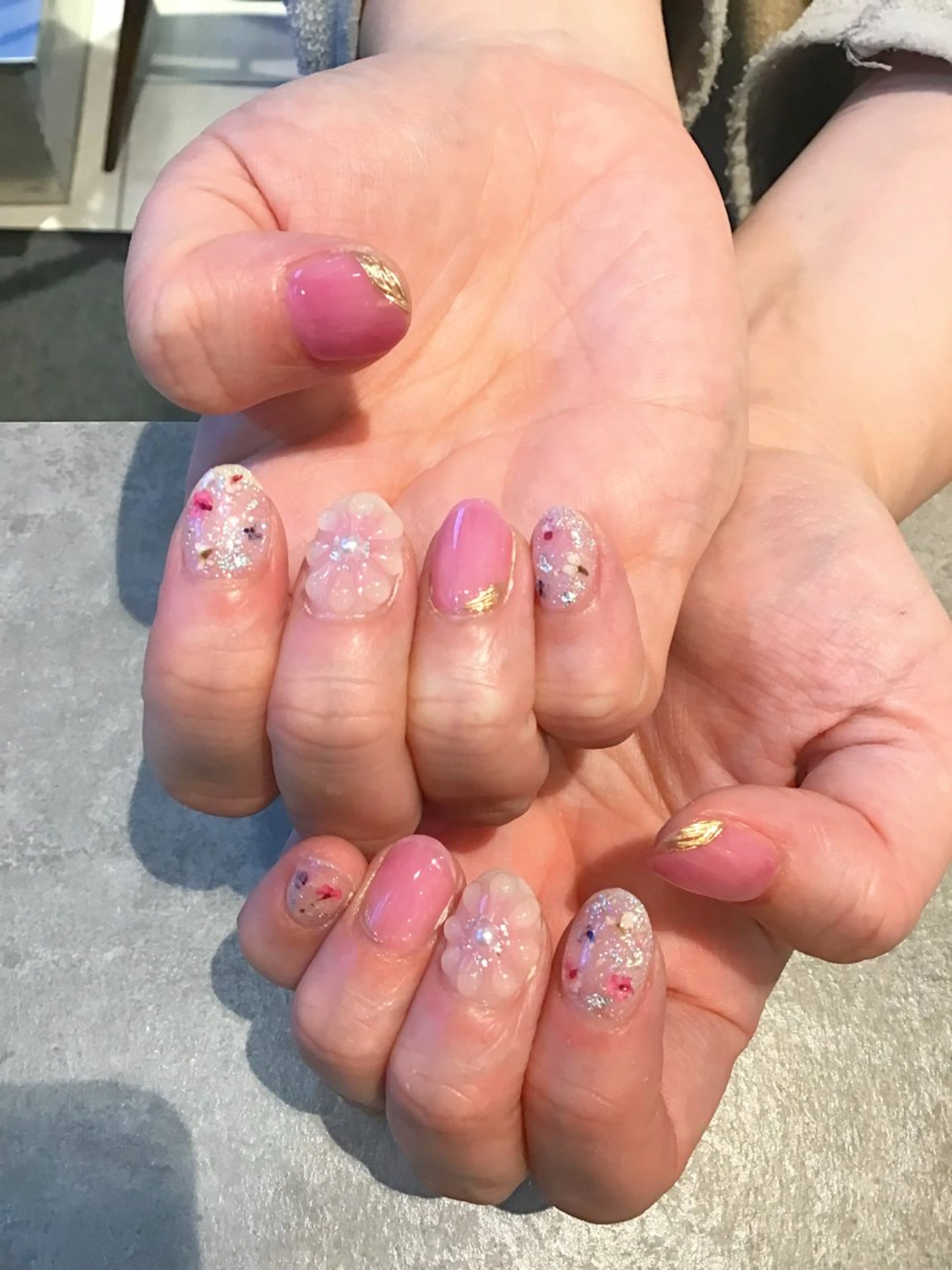 ネイル 持ち込み Nest 岩崎のネイルデザイン