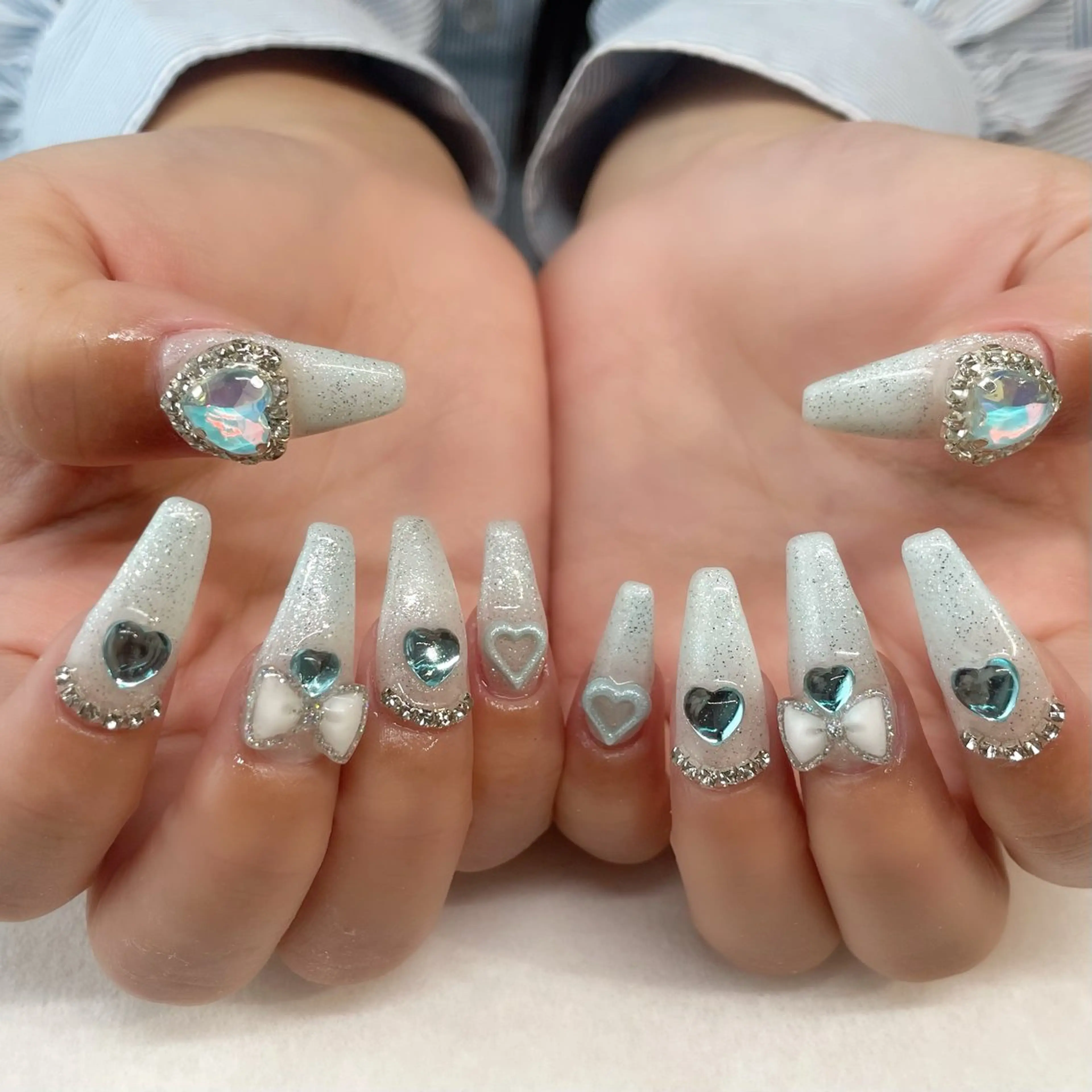 ネイル ハンドネイル 💎🐰 saki. m 🐰💎のネイルデザイン