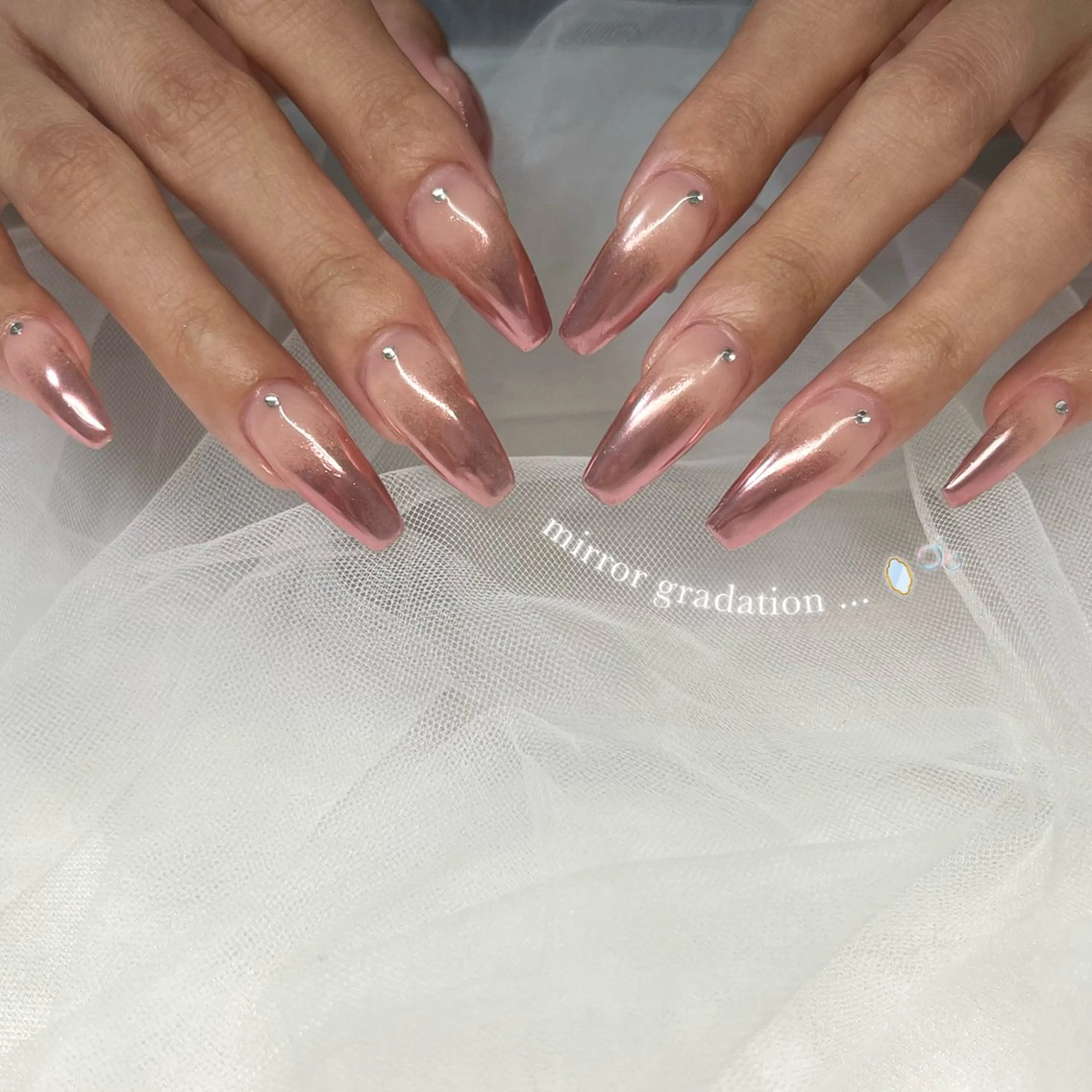 ネイル 長さ出し フラッシュネイル ジェルネイル マグネットネイル 持ち込み ハンドネイル 🌷Gemini nami🌷のネイルデザイン