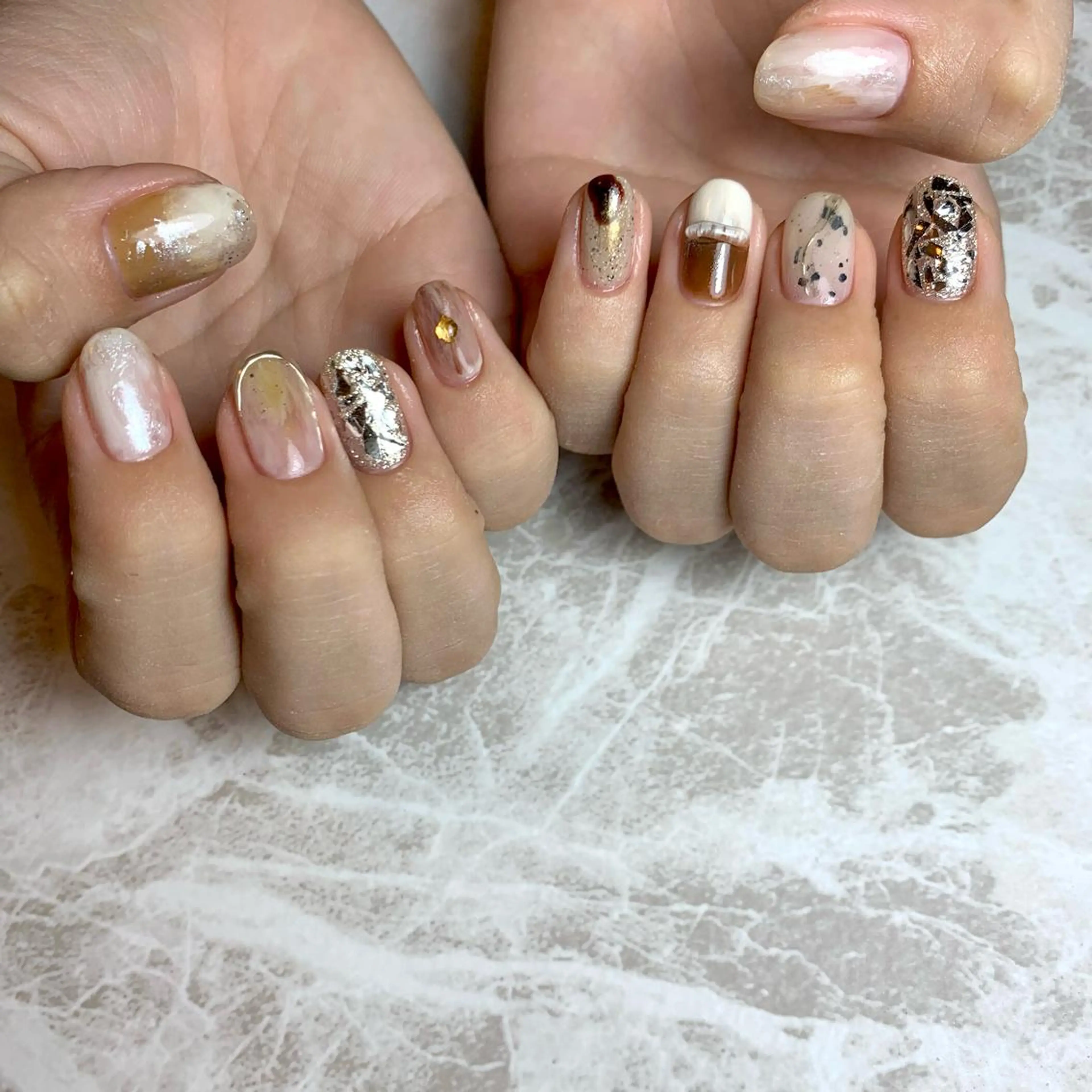 ネイル repos~ルポ~所属・里見 麗のネイルデザイン