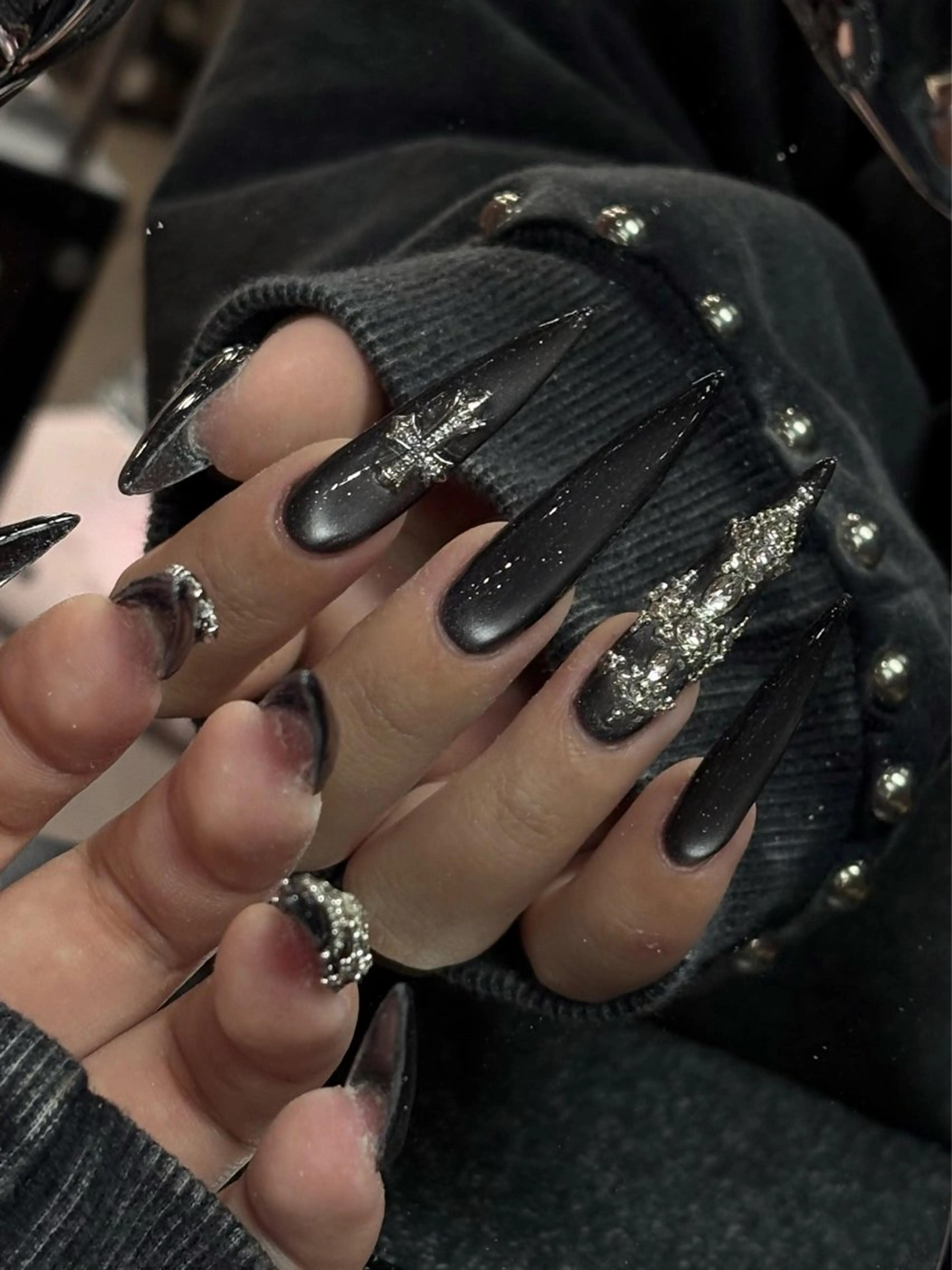 ネイル ハンドネイル Dark honey スカルプ専門原宿店のネイルデザイン