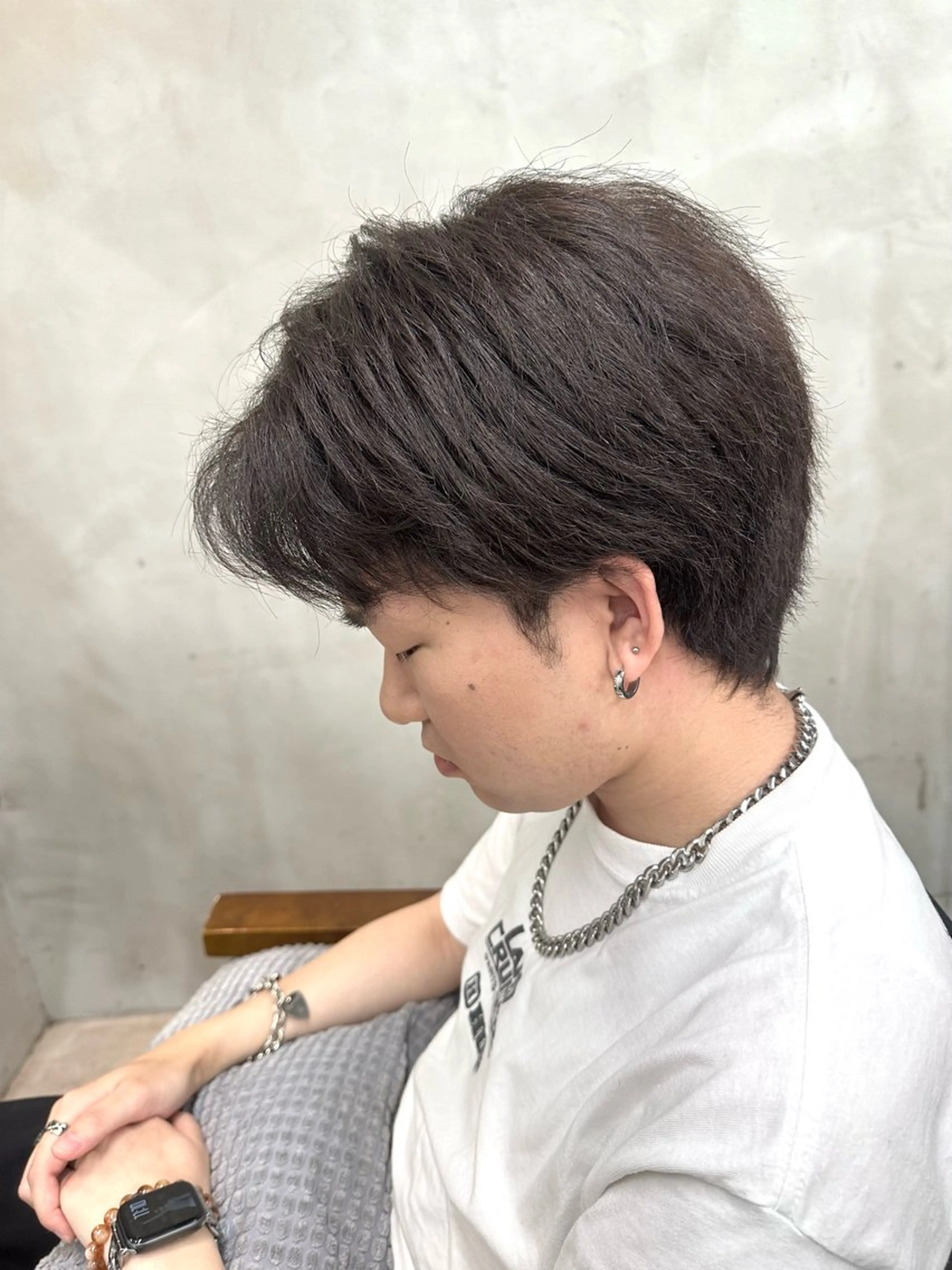 カラー ブルーカラー ブルーグレー ブルーグレージュ グレージュ 巽 滉太のヘアスタイル