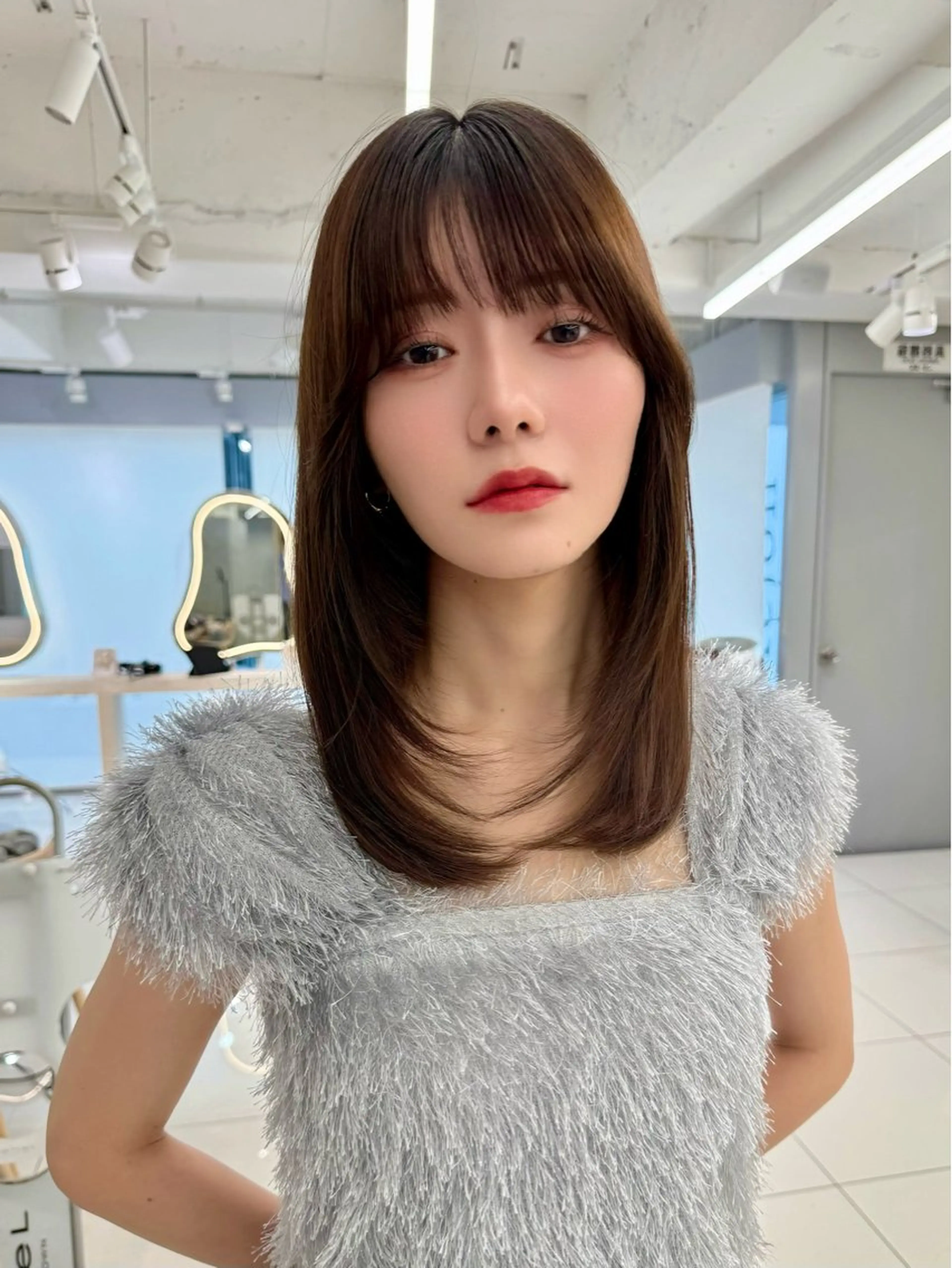 セミロング 三鷹で1番ショート ボブをカットする新谷のヘアスタイル