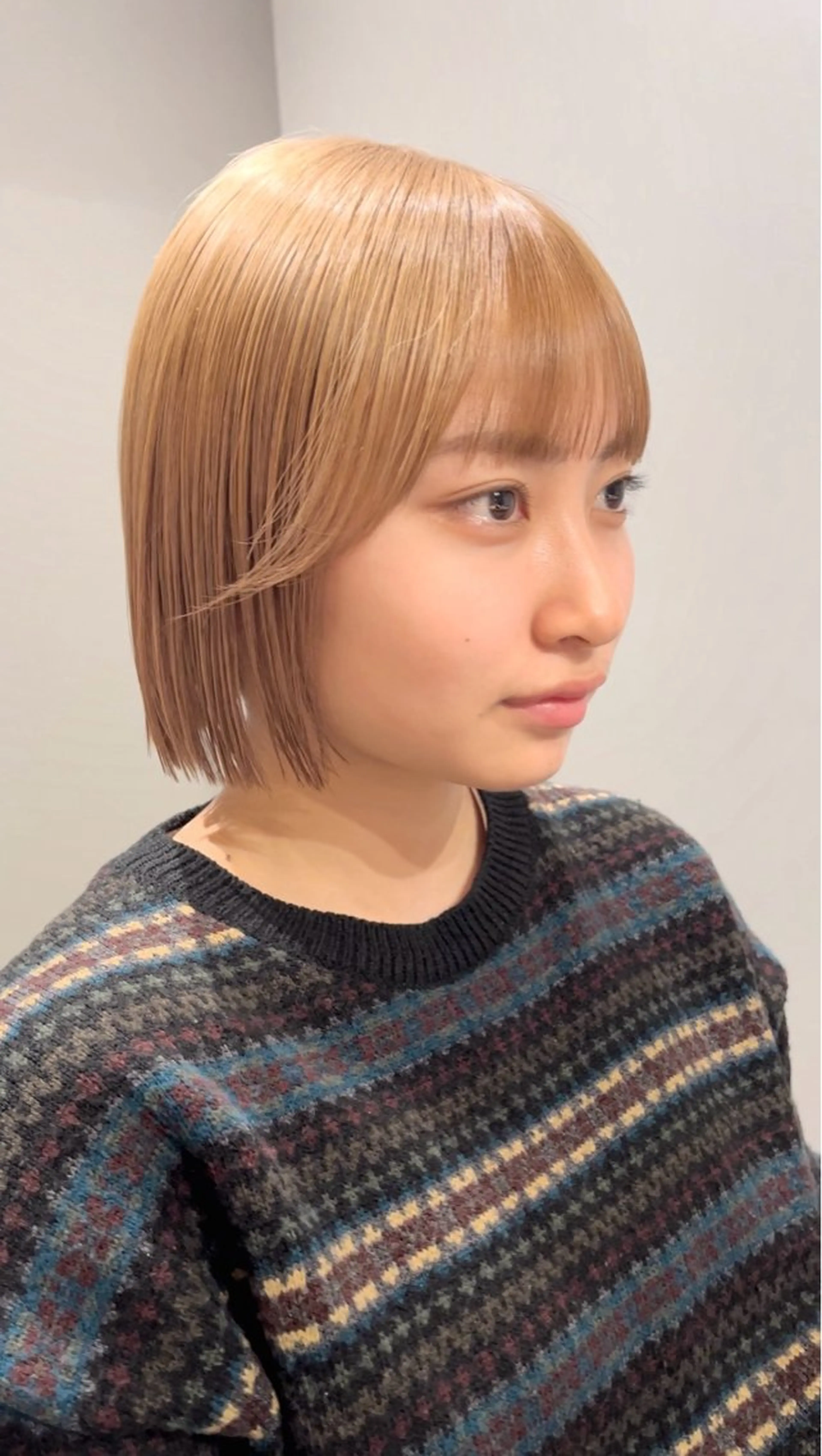 ショート ボブ GIEN 末吉 海斗のヘアスタイル