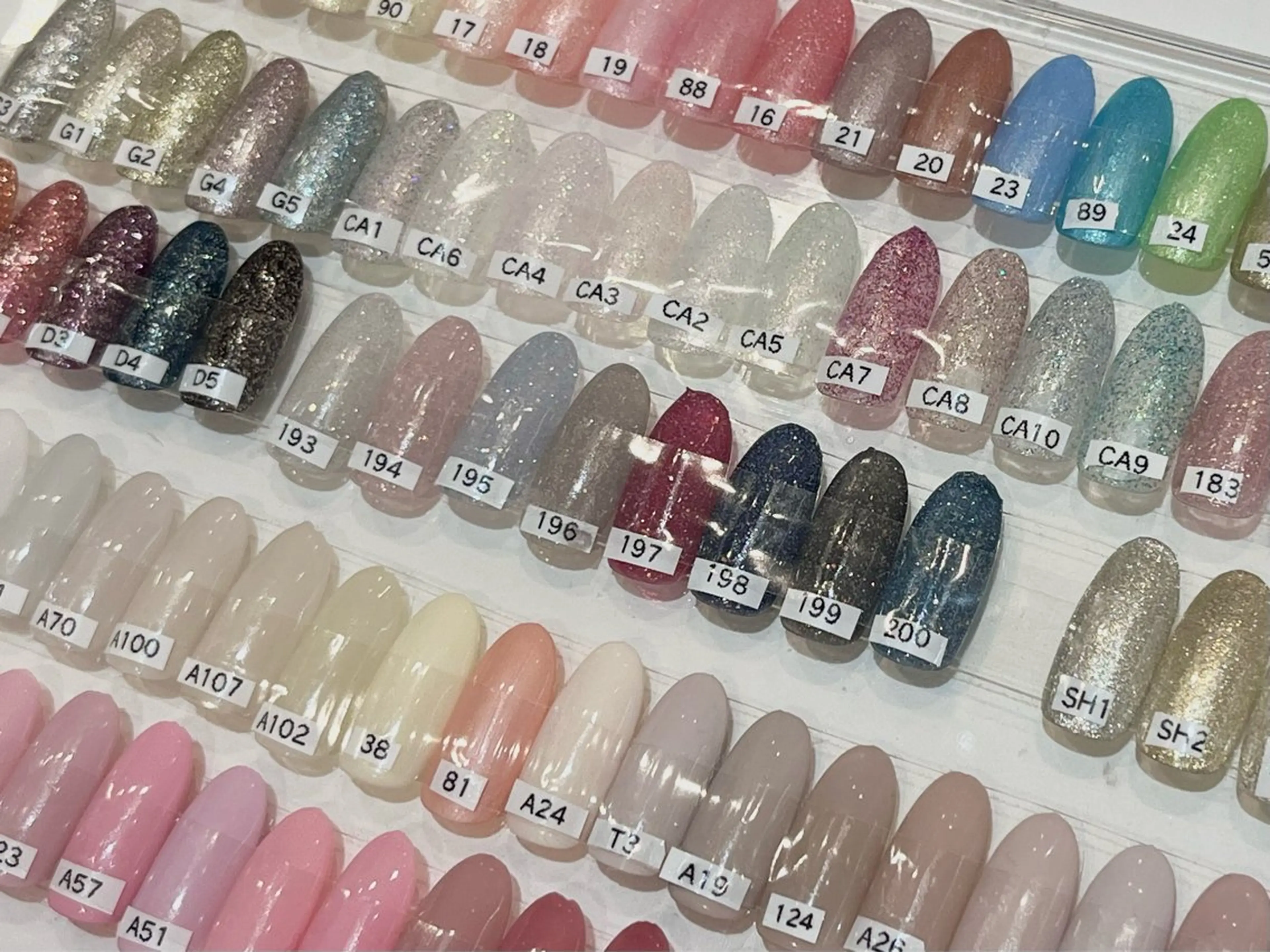 【オフなし】ハンドラメグラデーションの写真