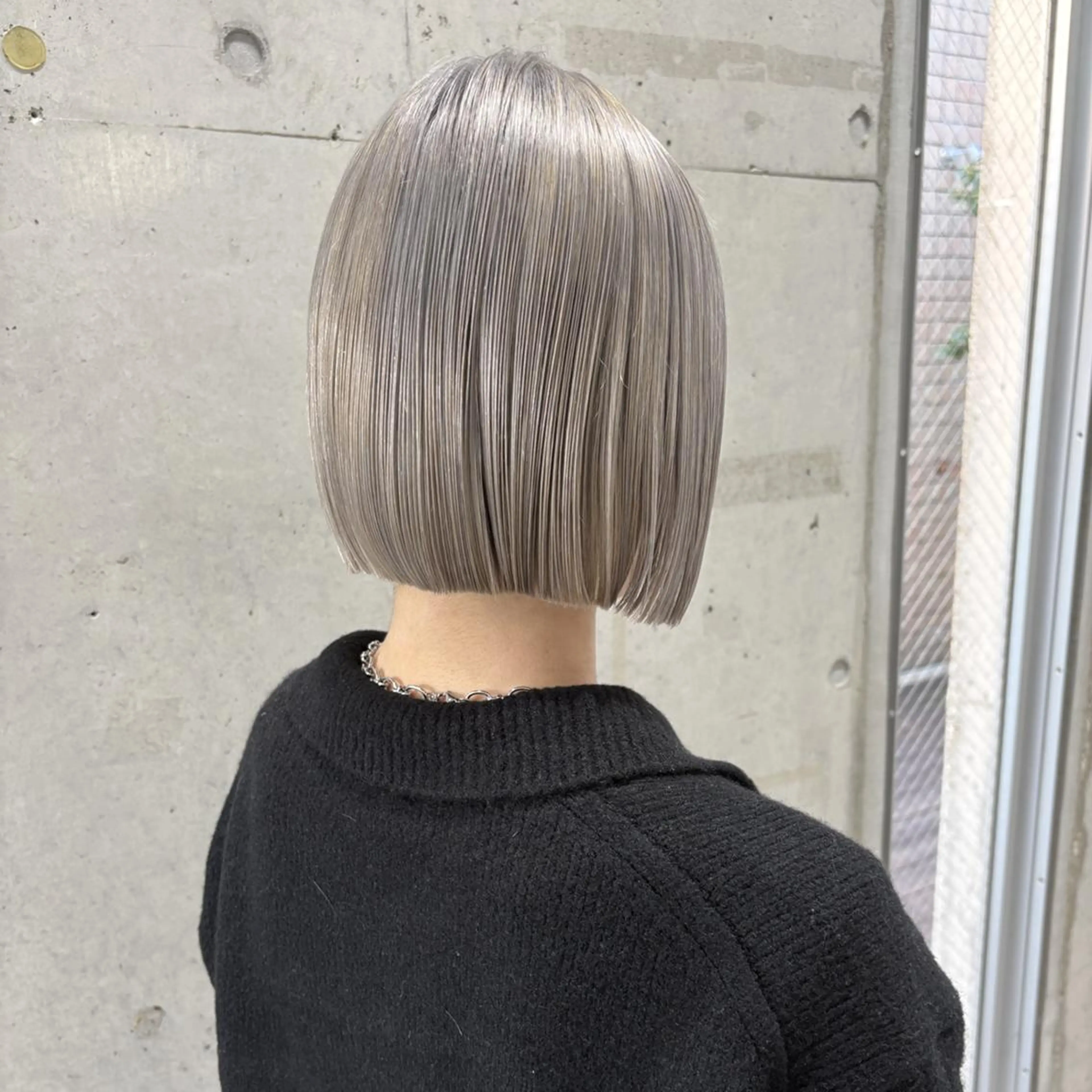 カラー セミロング ブリーチ ケアブリーチ グレージュ ハイトーンカラー ヘアカラー ハイトーン😺艶 ✨ブリーチ✨透明感のヘアスタイル