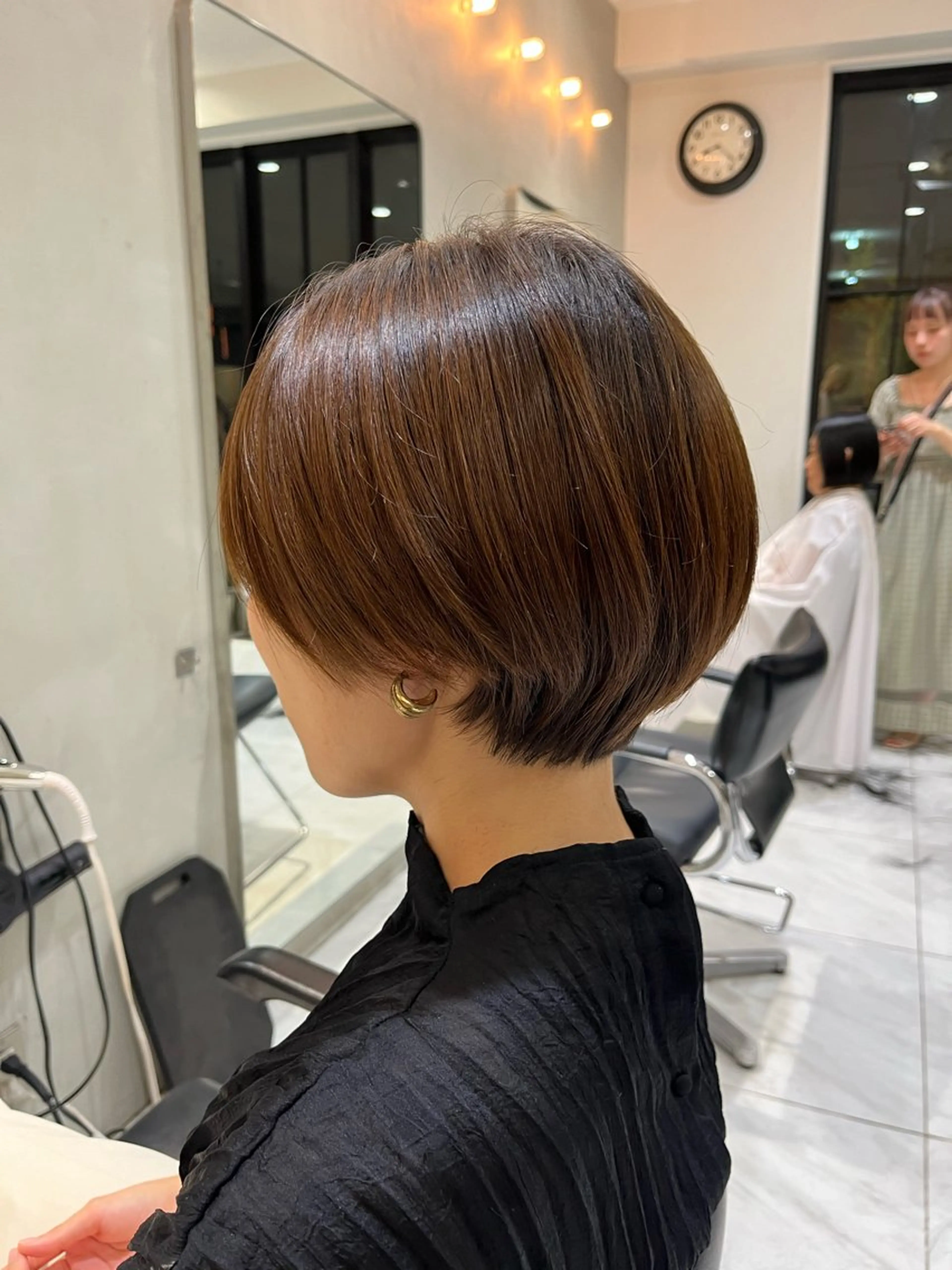 ショート ナミ🩶暗髪/暖色 ❤️/透明感/縮毛のヘアスタイル