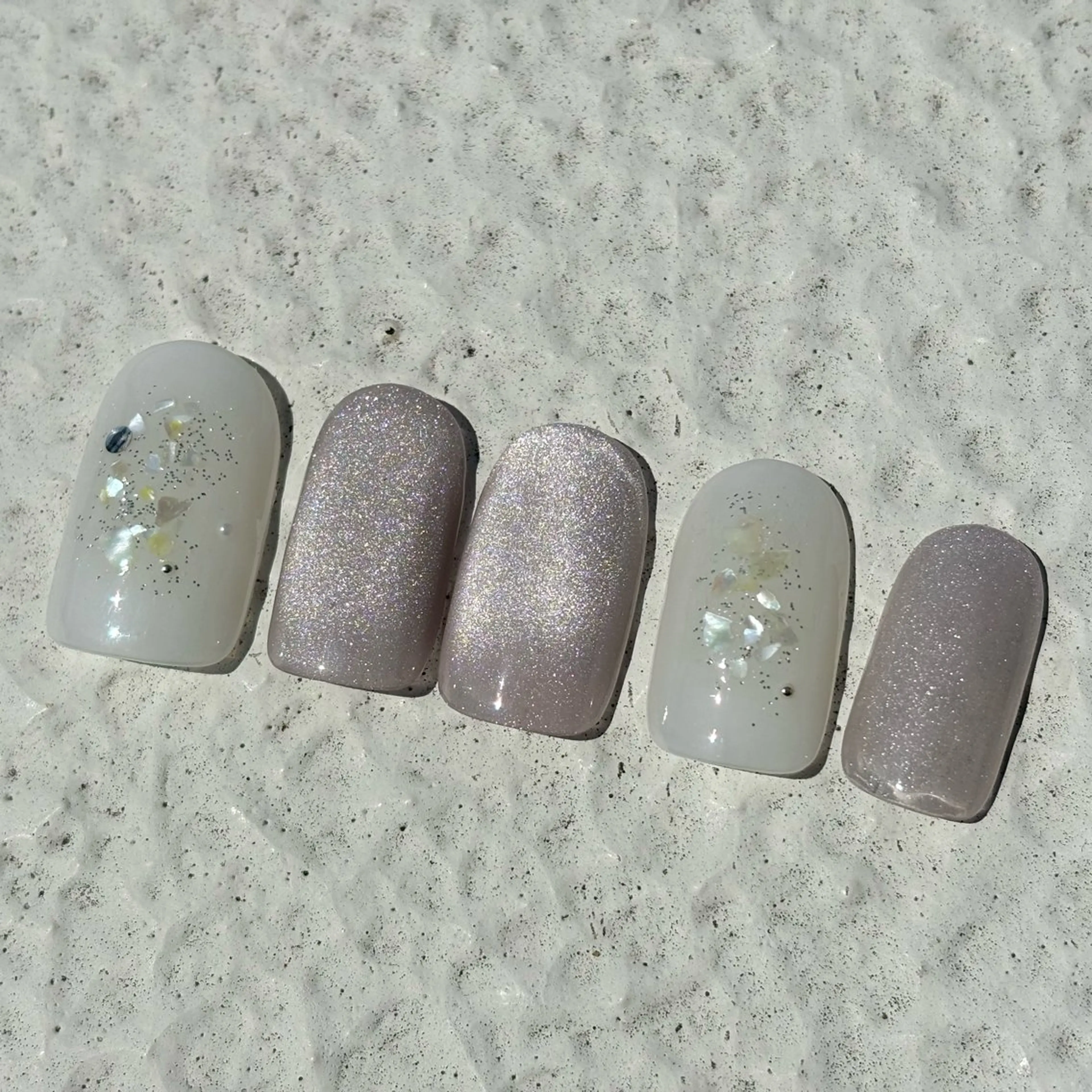 ネイル フットネイル ホワイト 伊藤 貴恵のネイルデザイン