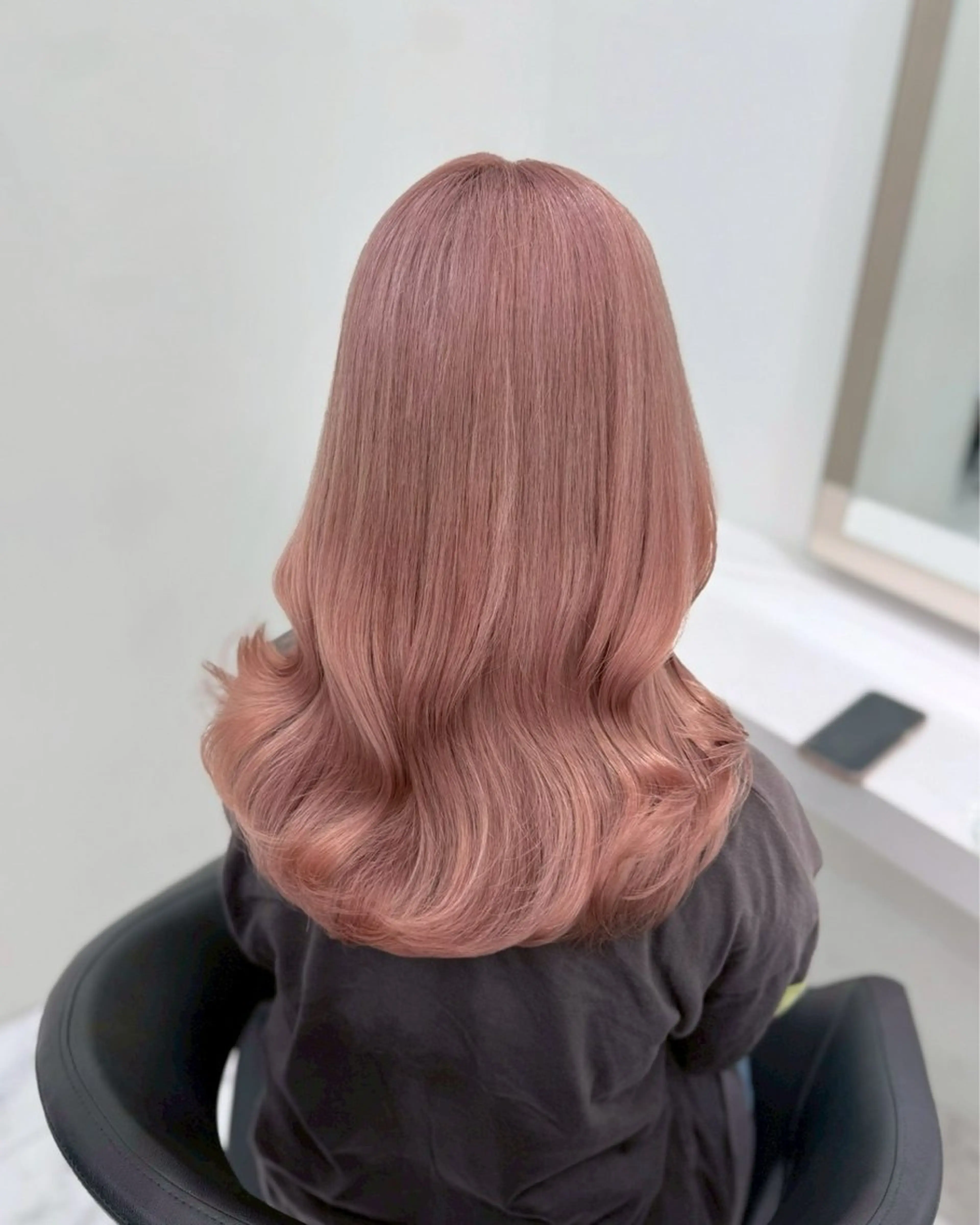 ロング カラー ブリーチ 透明感カラー ハイトーンカラー ヘアカラー ハイトーンカラー💞 くるみ🎀のヘアスタイル