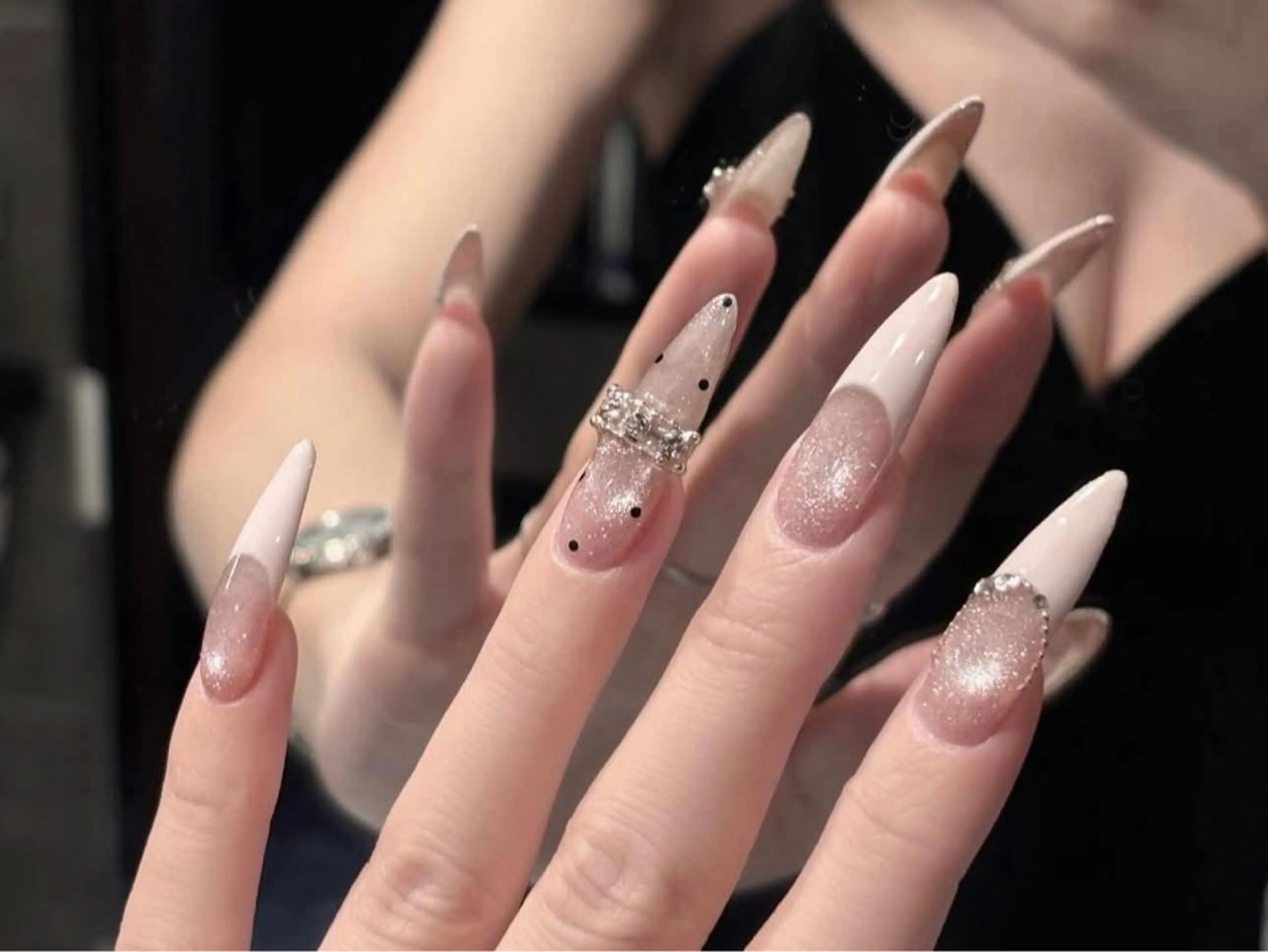 ネイル 長さ出し フットネイル ジェルネイル 韓国ネイル マグネットネイル ハンドネイル YMT． NailStudioのネイルデザイン