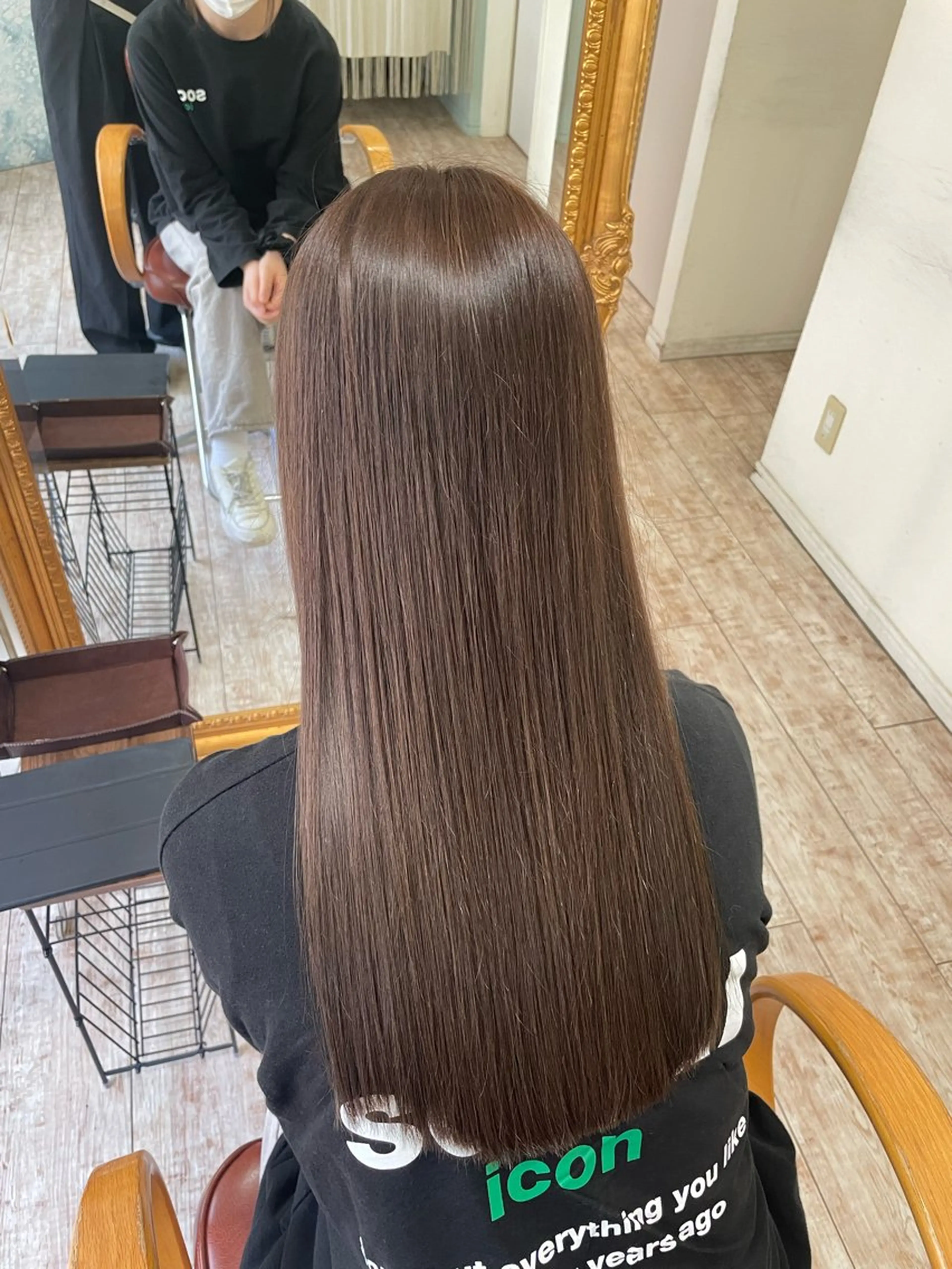 ロング カット ヘアカラー 縮毛矯正 トリートメント 【艶髪カラー】 omiのヘアスタイル