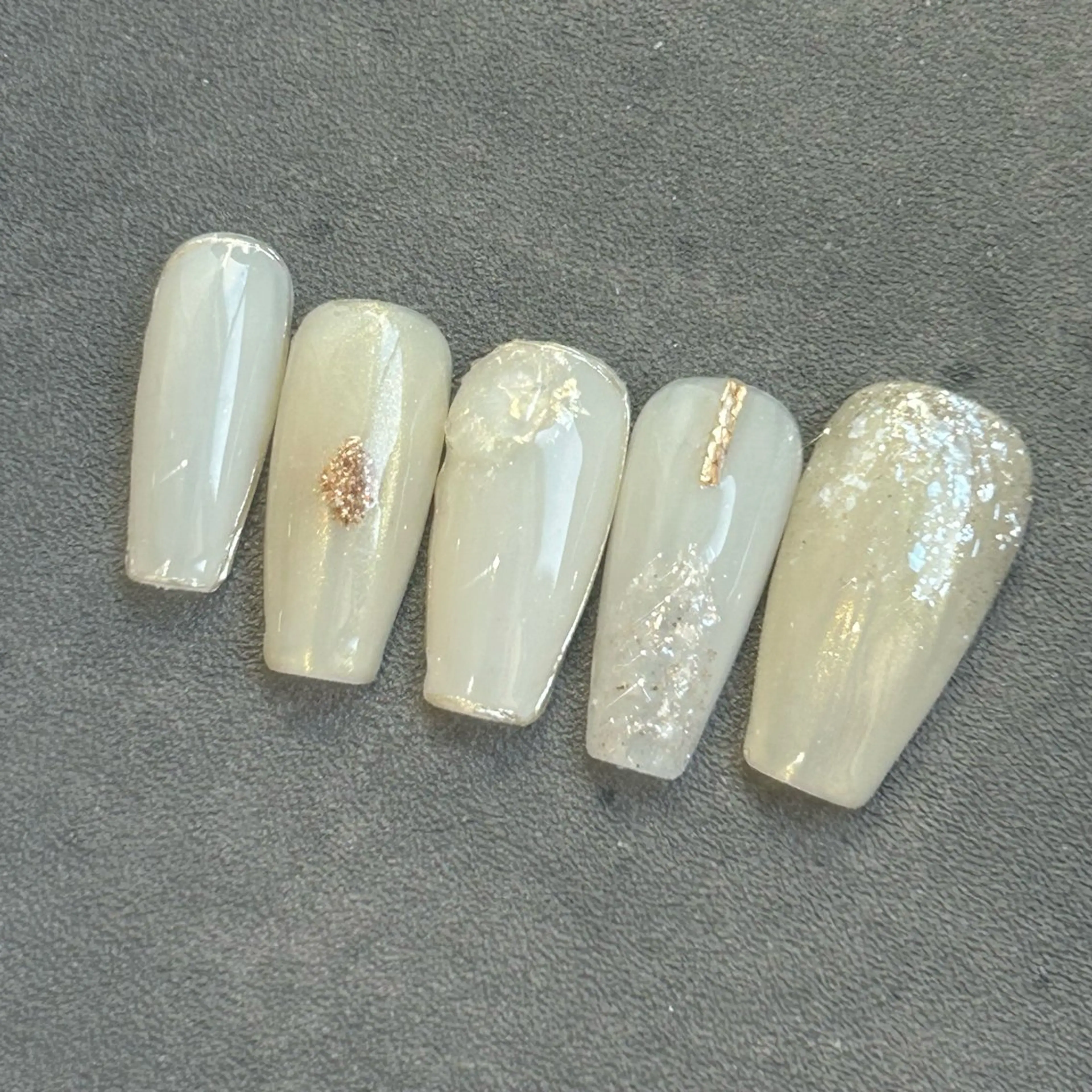 ネイル 冬ネイル Ray. Maayaのネイルデザイン