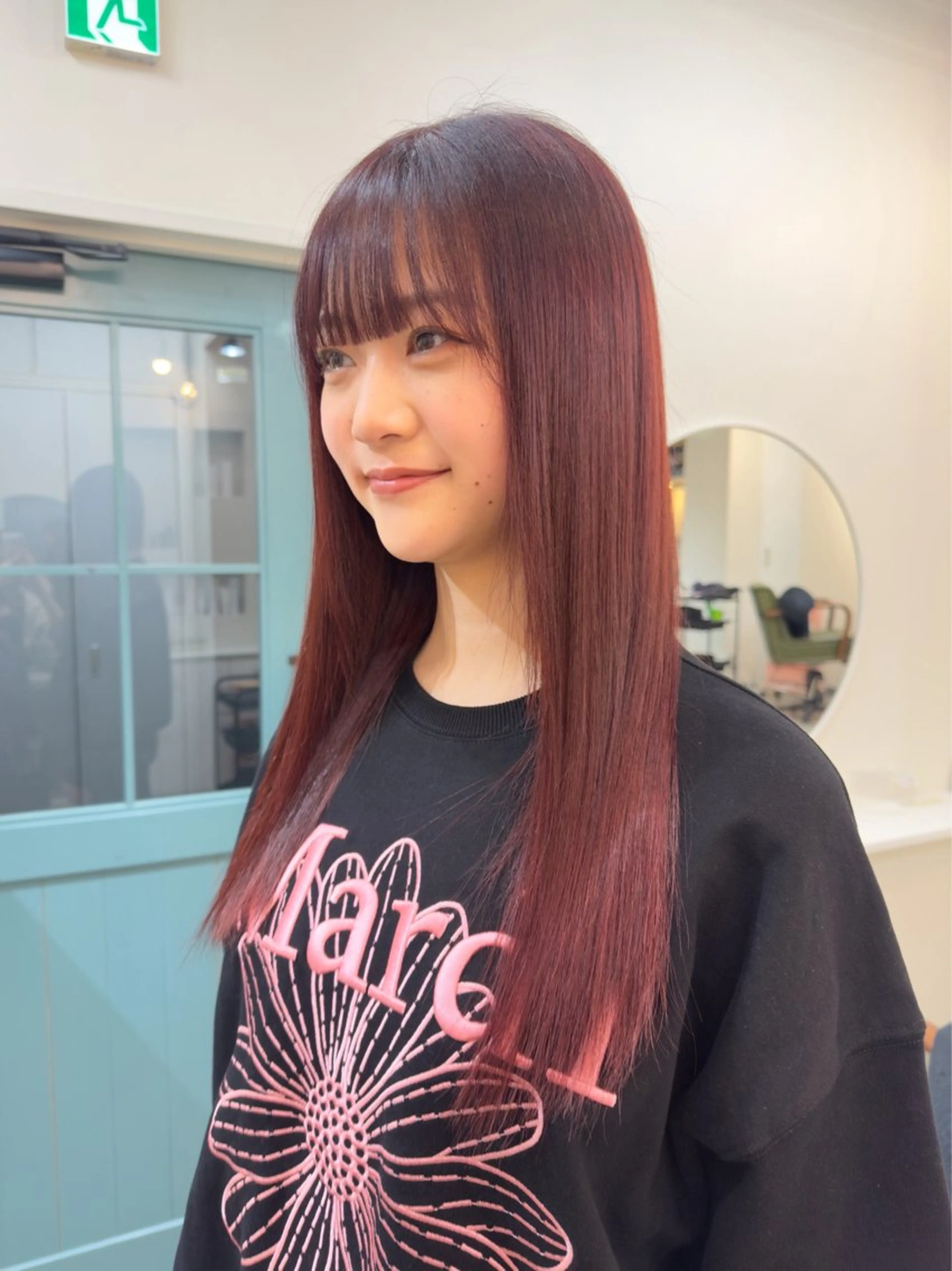 ロング カラー ブリーチ ダブルカラー ブリーチなしカラー レッドカラー ヘアカラー レイヤー/顔周り /いいぬまみかのヘアスタイル