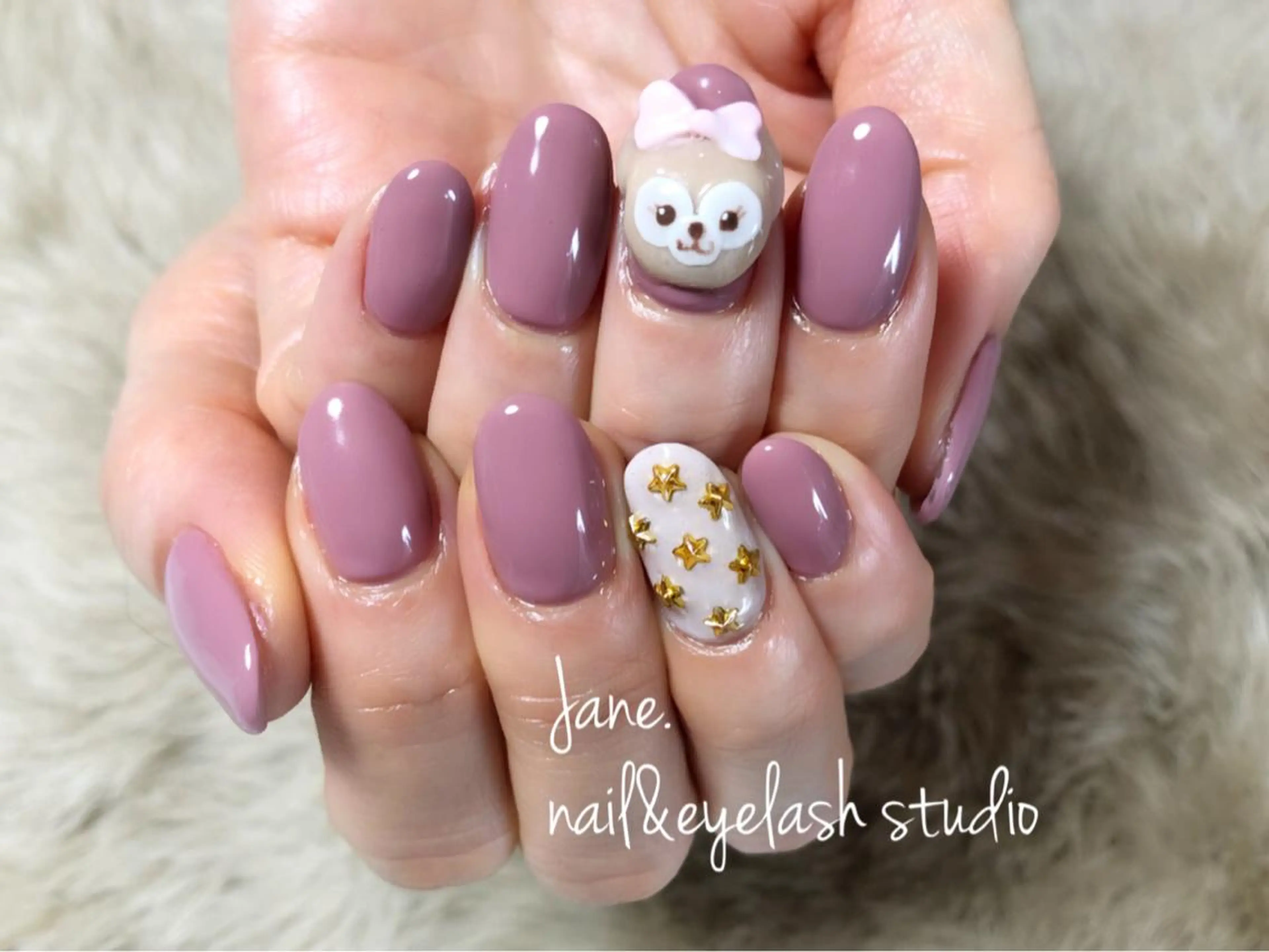 ネイル Yakko pas á pasのネイルデザイン