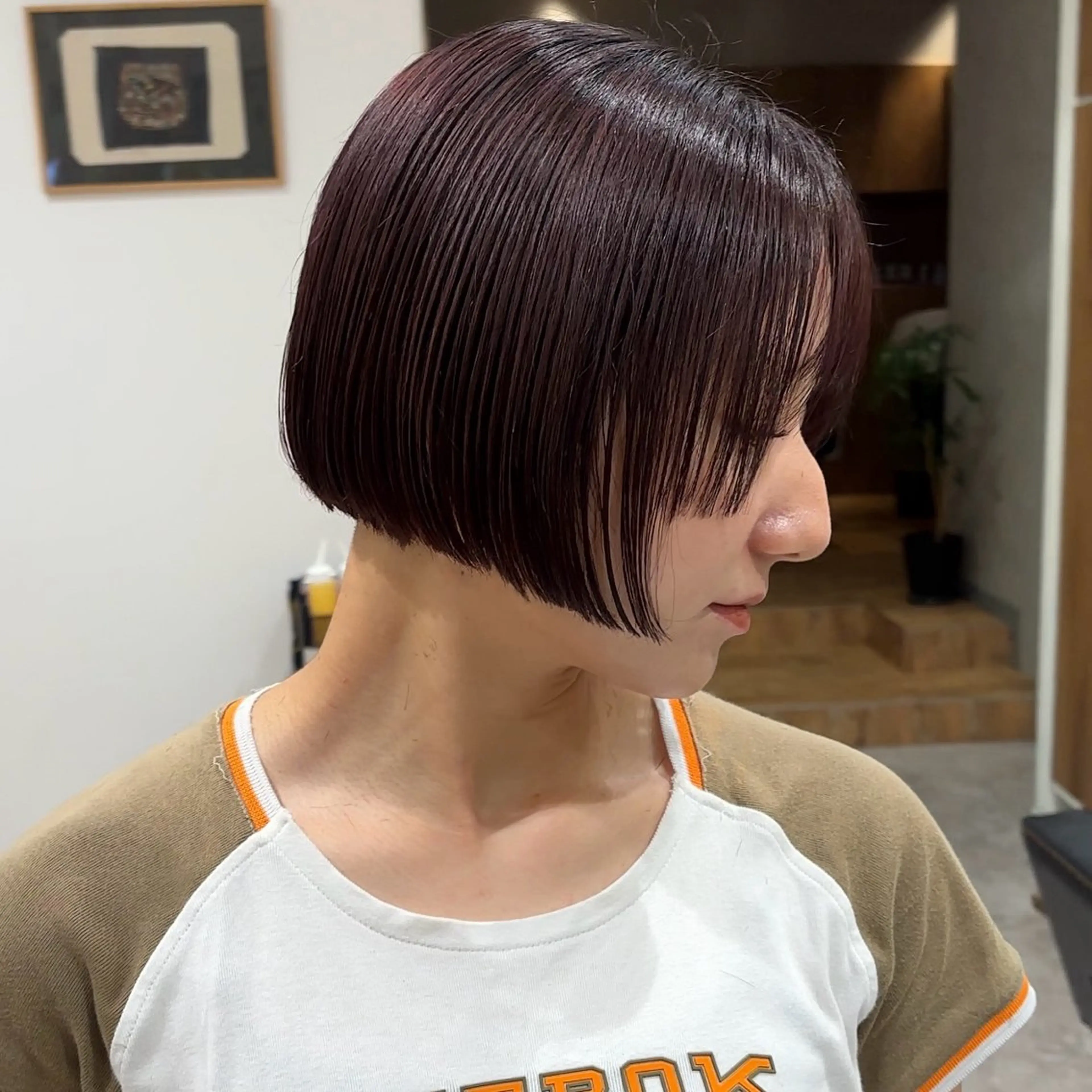 ショート カラー カット ヘアカラー ブロンド、ベージュ✨ ボブカット🫧のヘアスタイル