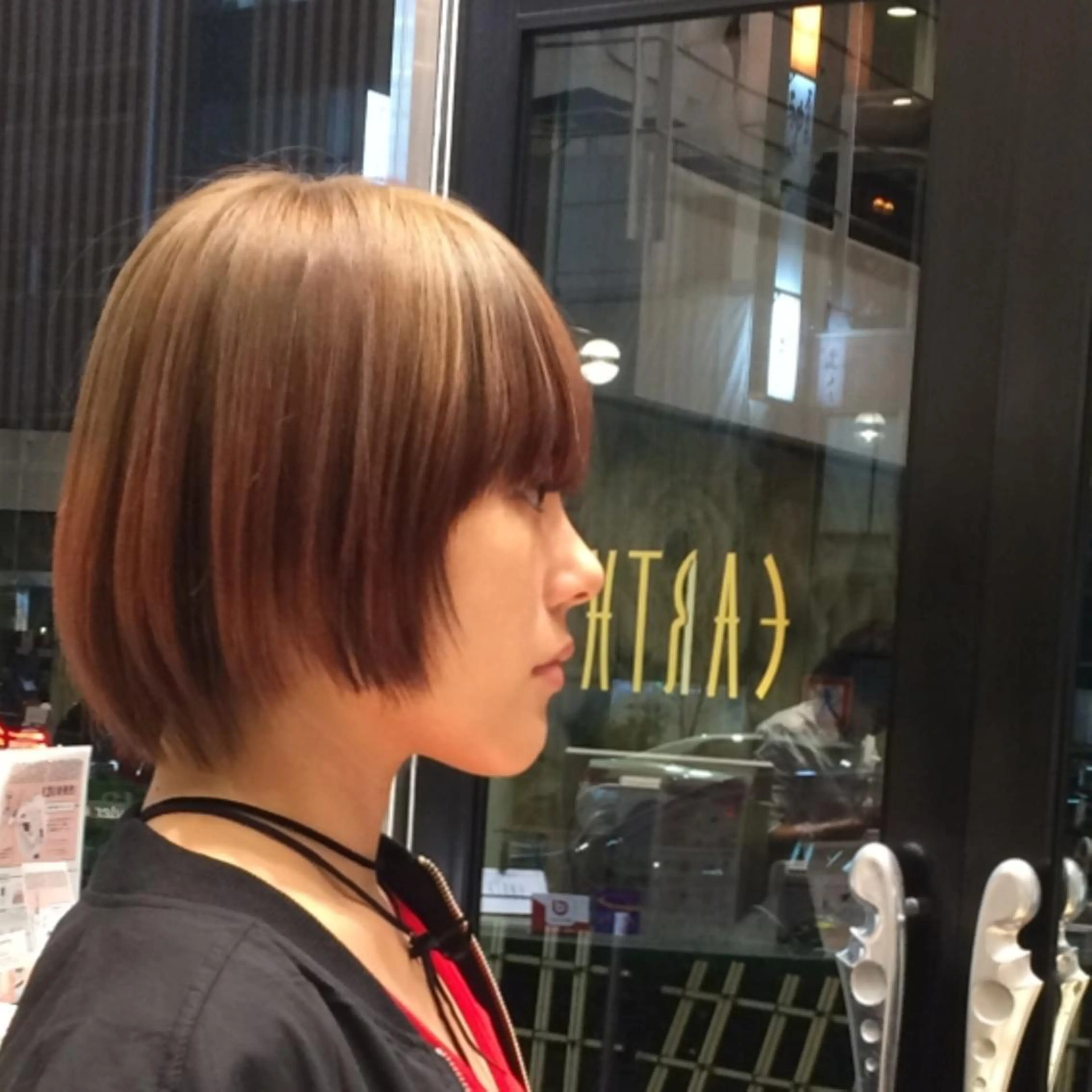 ミディアム カット 縮毛矯正 トリートメント 知念 香トータル ビューティー🌷のヘアスタイル