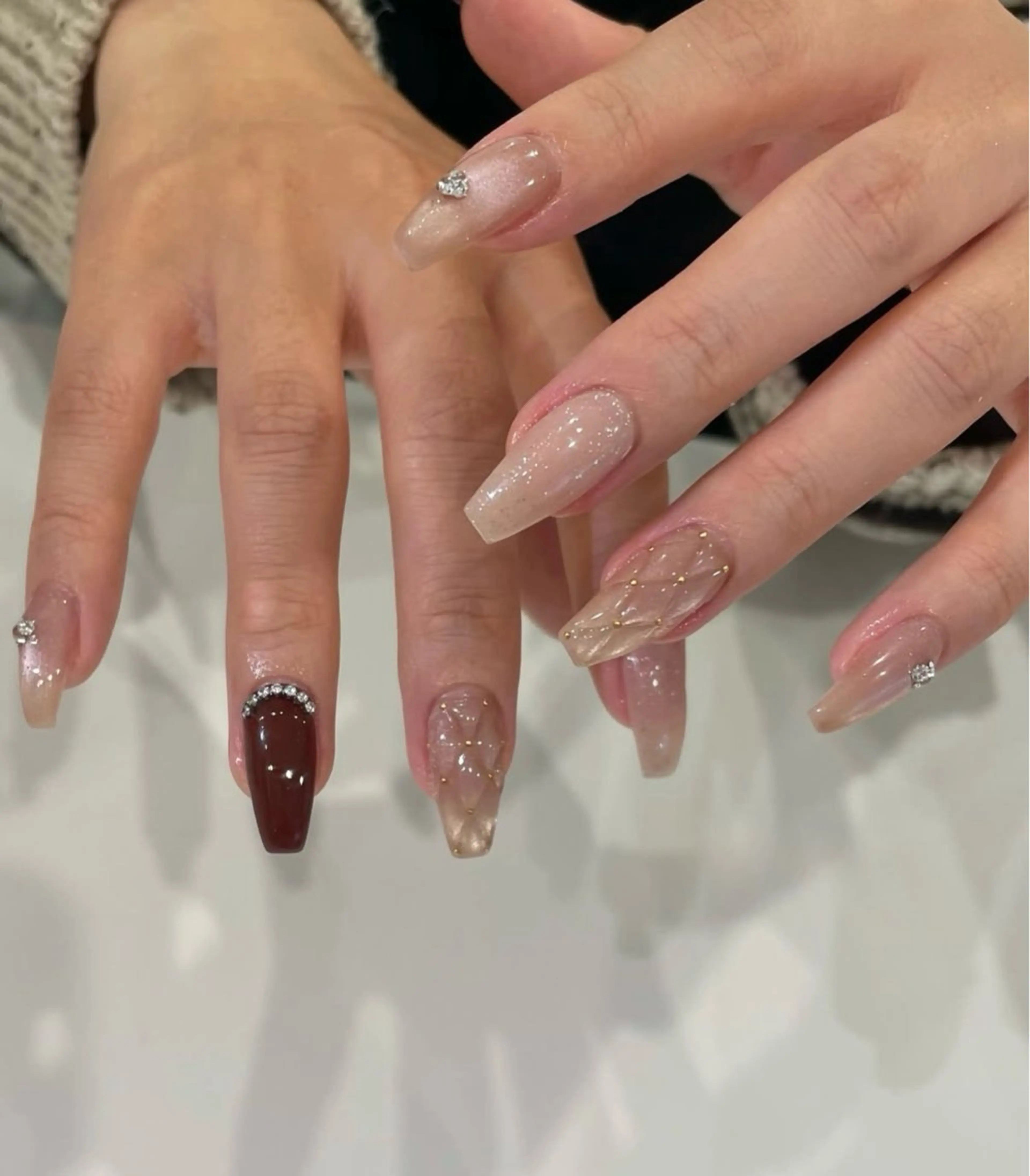 ネイル 韓国ネイル ニュアンスネイル シンプルネイル 春ネイル ワンホンネイル Nihonthy Nail 新宿のネイルデザイン