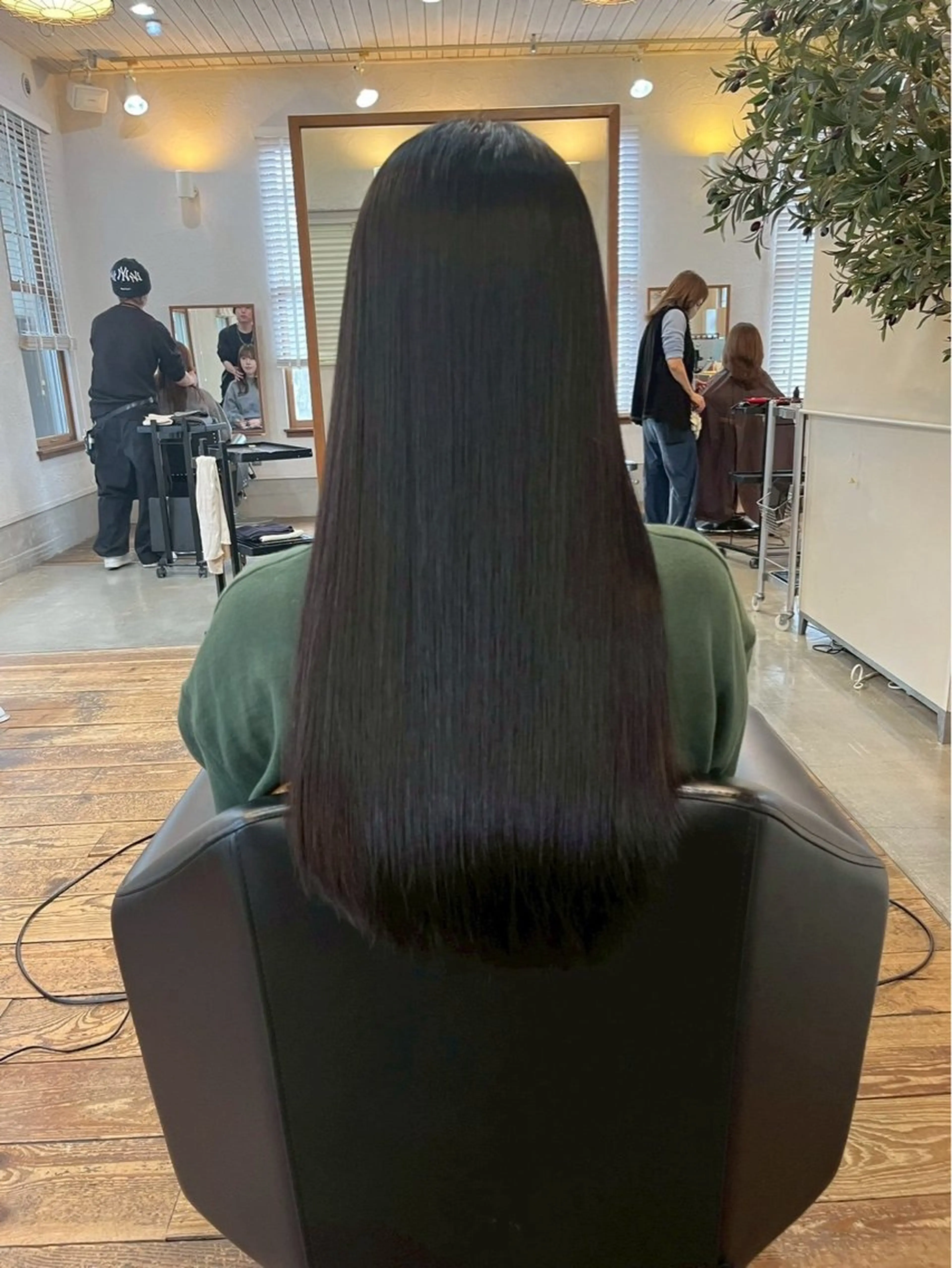 ロング カラー ヘアカラー 山口 二胡のヘアスタイル