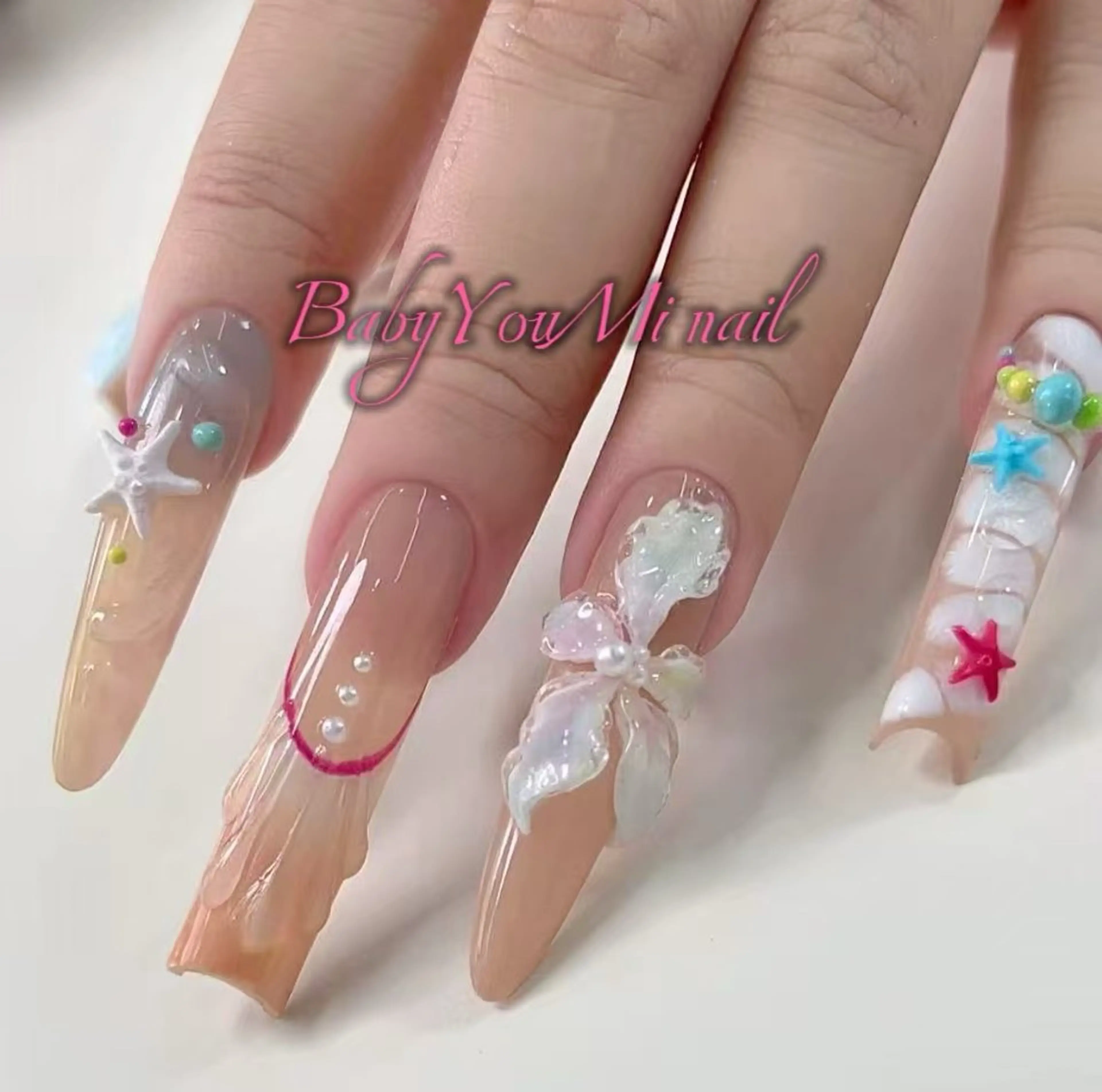 ネイル オーロラネイル 成人式 フットネイル フレンチネイル ジェルネイル ハンドネイル Oomiya 服部のネイルデザイン