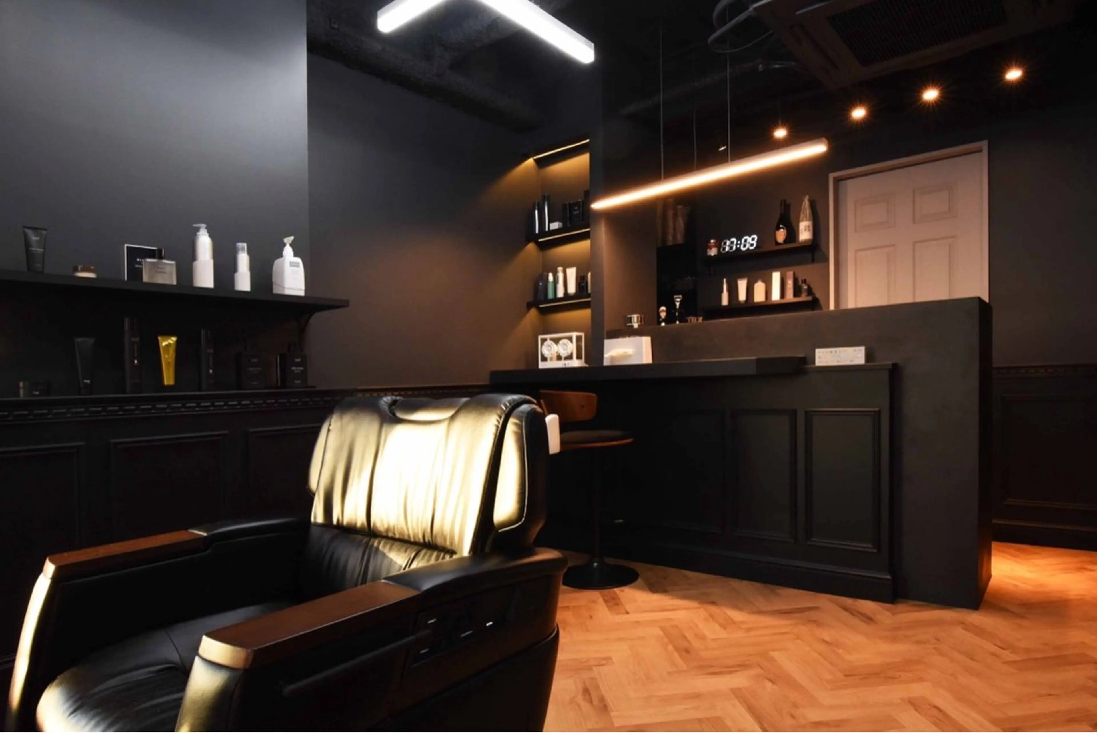 LUX THE BARBER所属・寺内 光のヘアスタイル