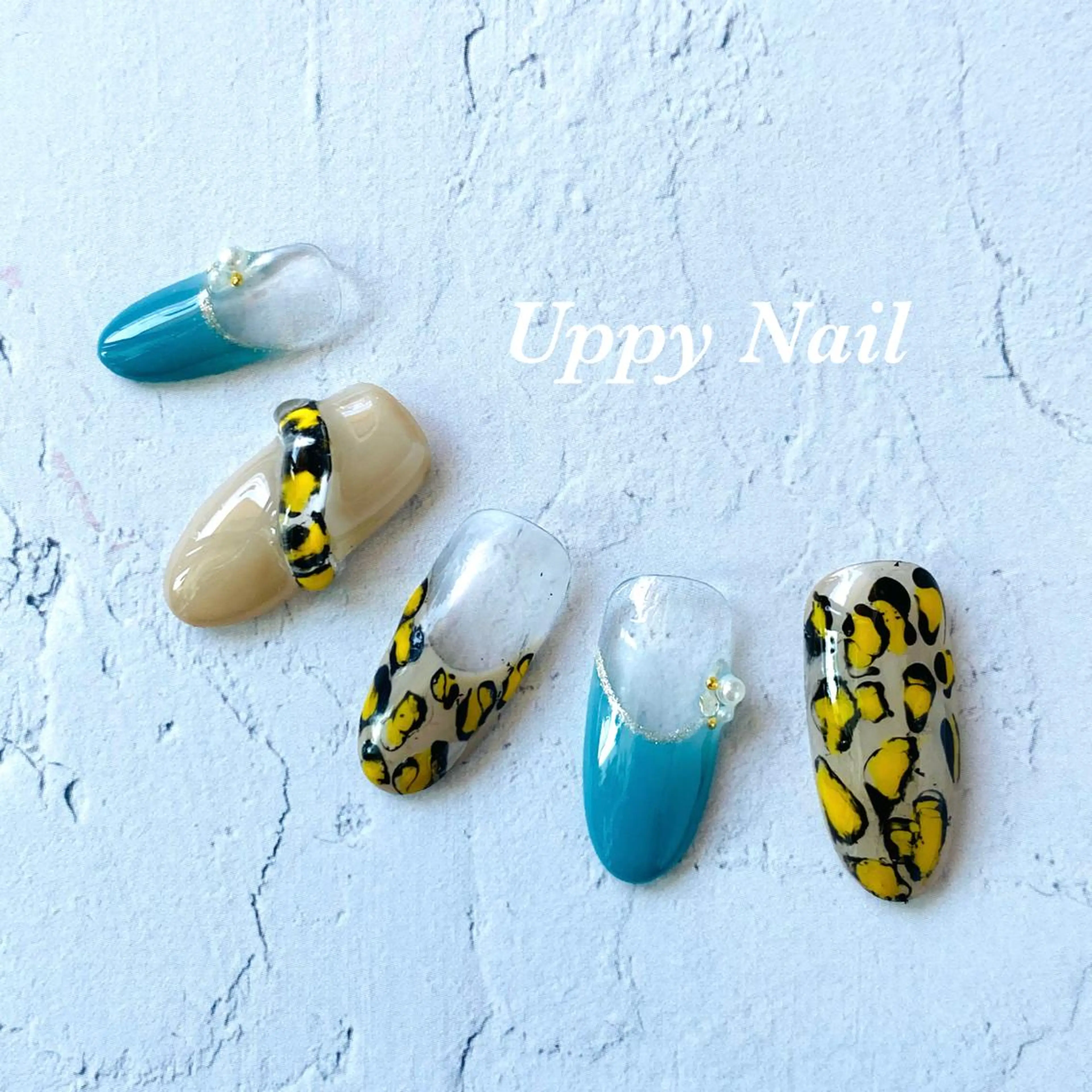 ネイル アニマル柄 ハンドネイル Uppy Nail ukyoのネイルデザイン